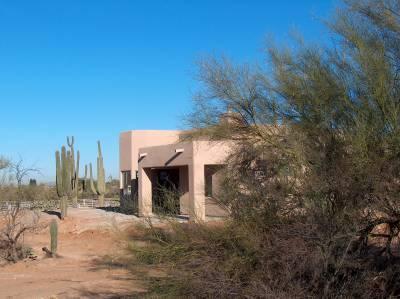 8715 N Camino De Oeste