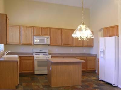 384 W Sacaton Canyon Drive