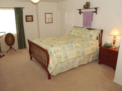 1880 W Moonshadow Street