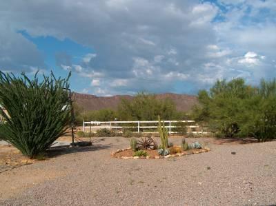 6641 N Desert View Drive