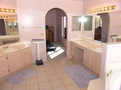 7656 N Quail Ridge Drive