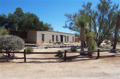 7422 N San Anna Drive