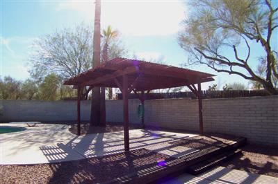 7422 N San Anna Drive