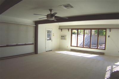 7422 N San Anna Drive