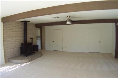 7422 N San Anna Drive