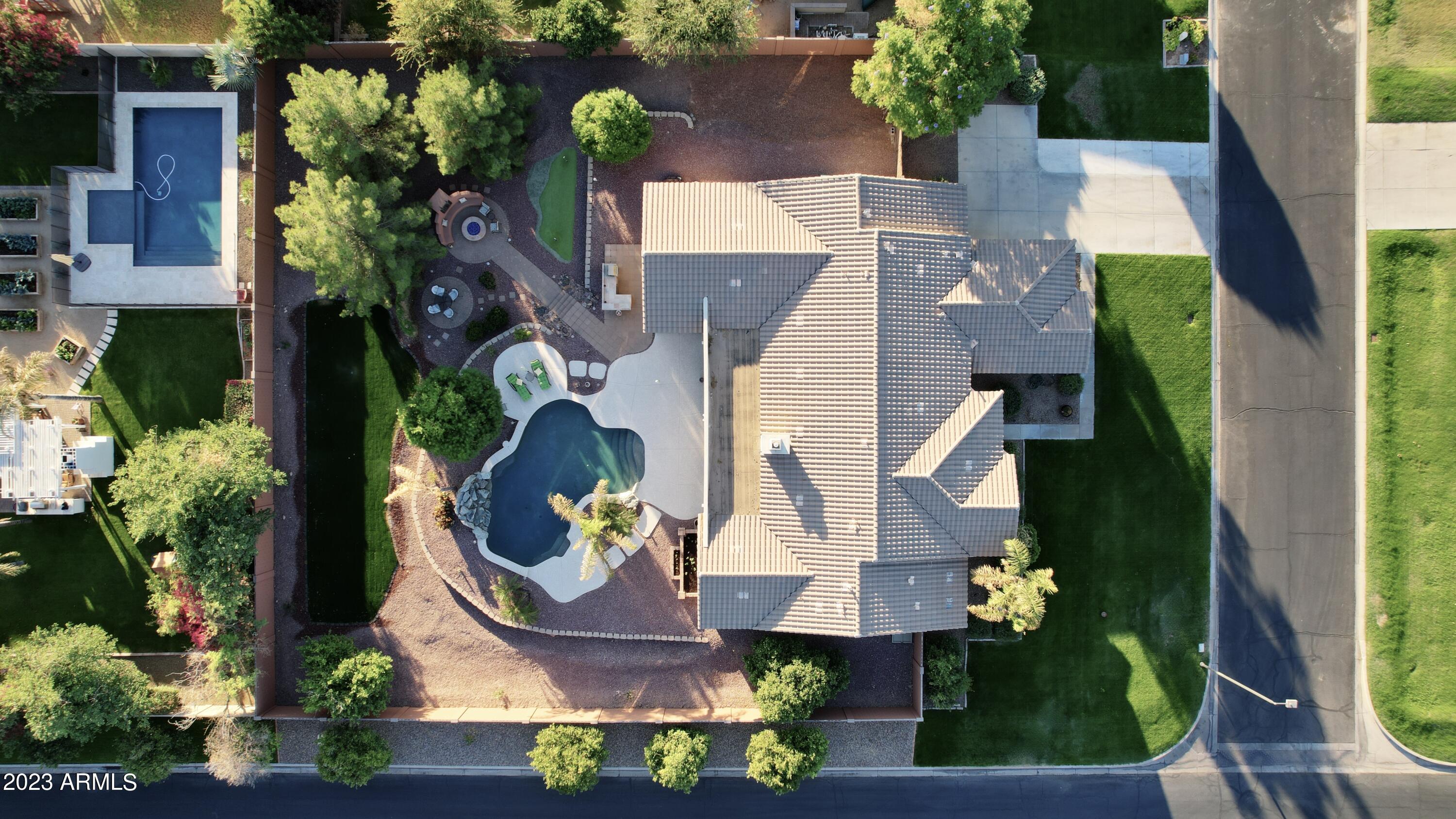 3459 E Norwood Circle