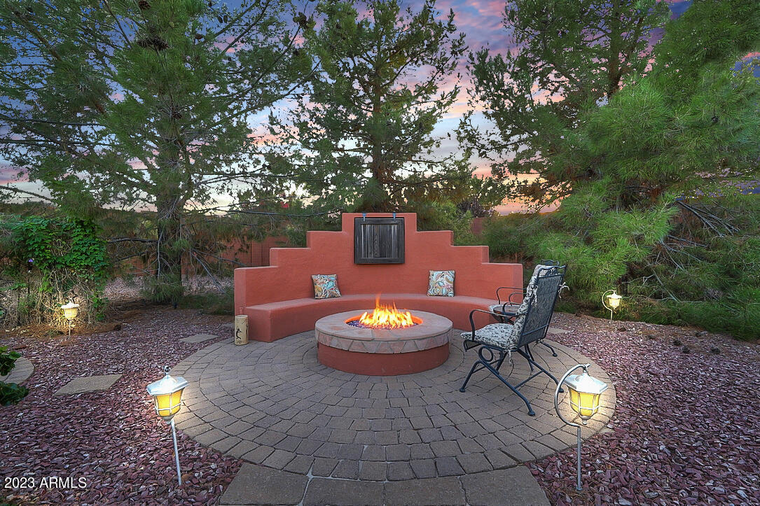 3459 E Norwood Circle