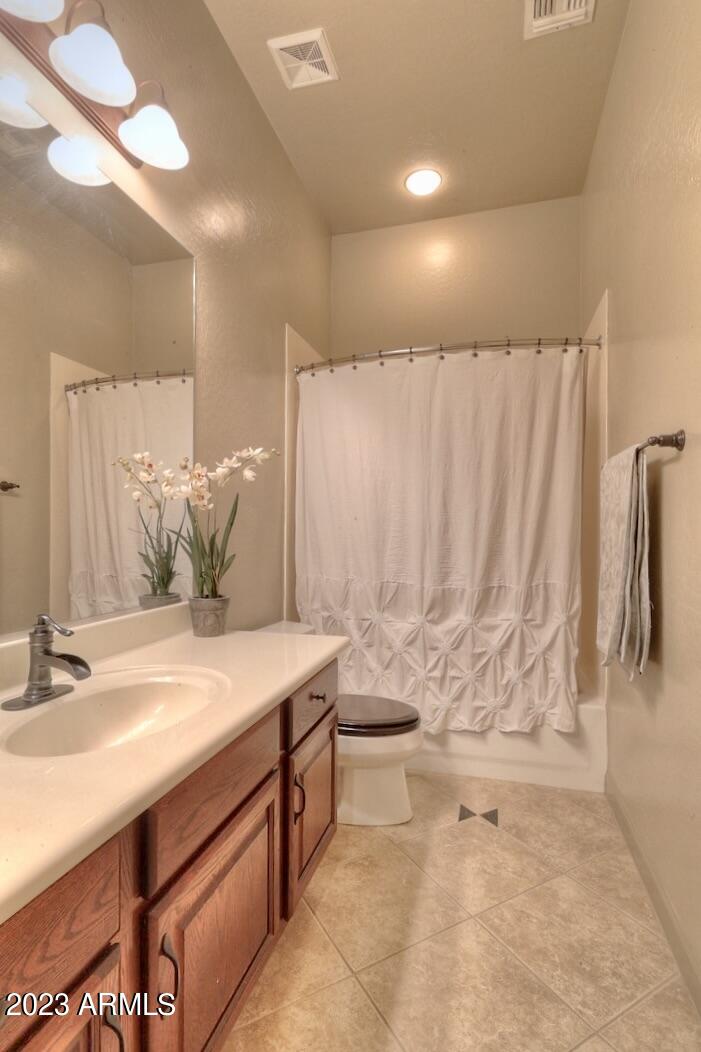 3459 E Norwood Circle
