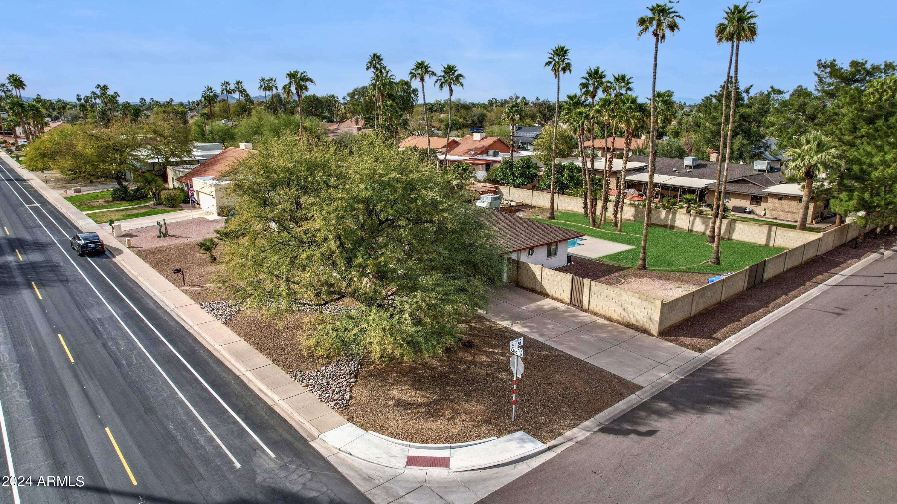 5074 E Cholla Street