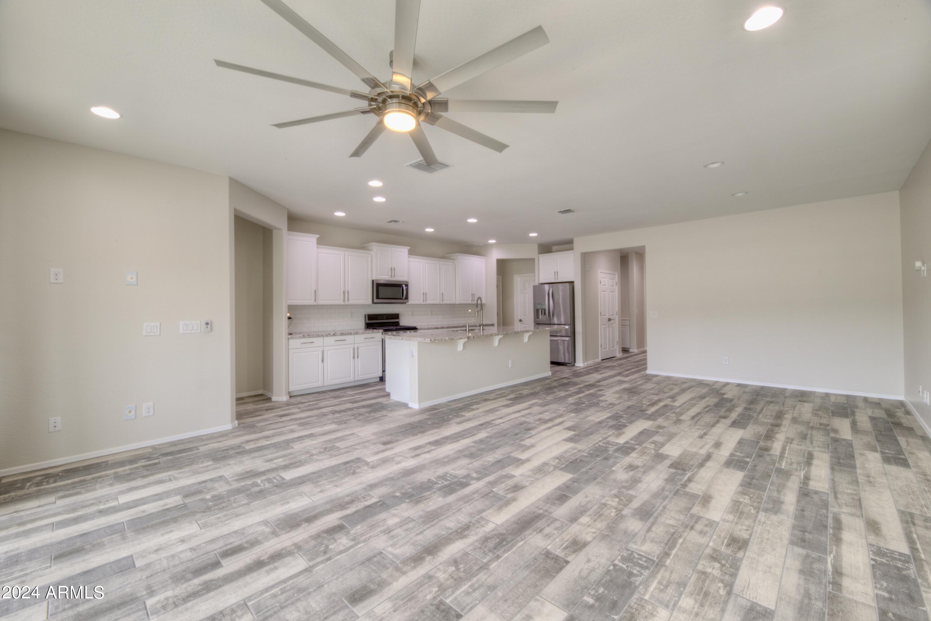 2429 E Beverly Road