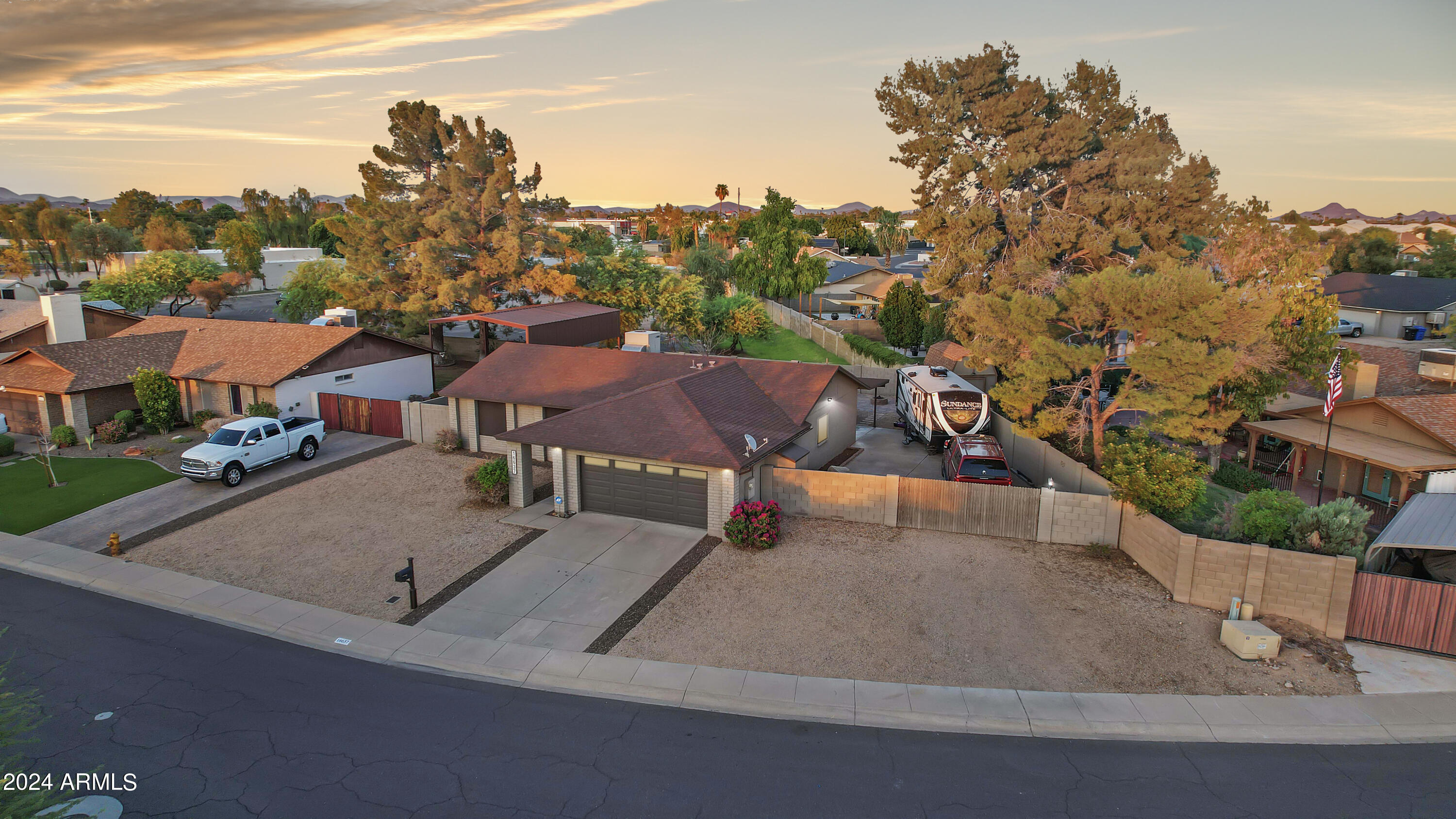 16637 N Landis Lane