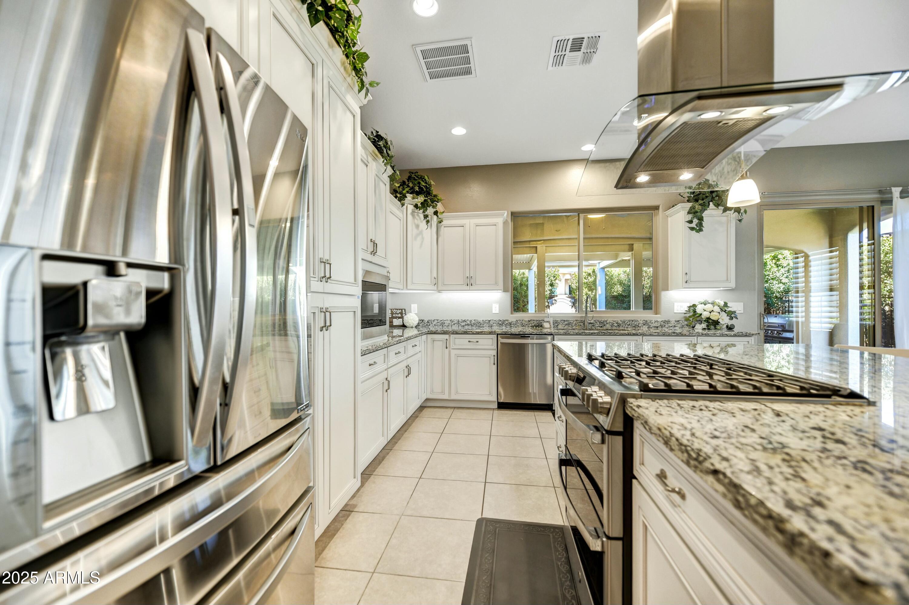 210 E BERGAMOT Lane