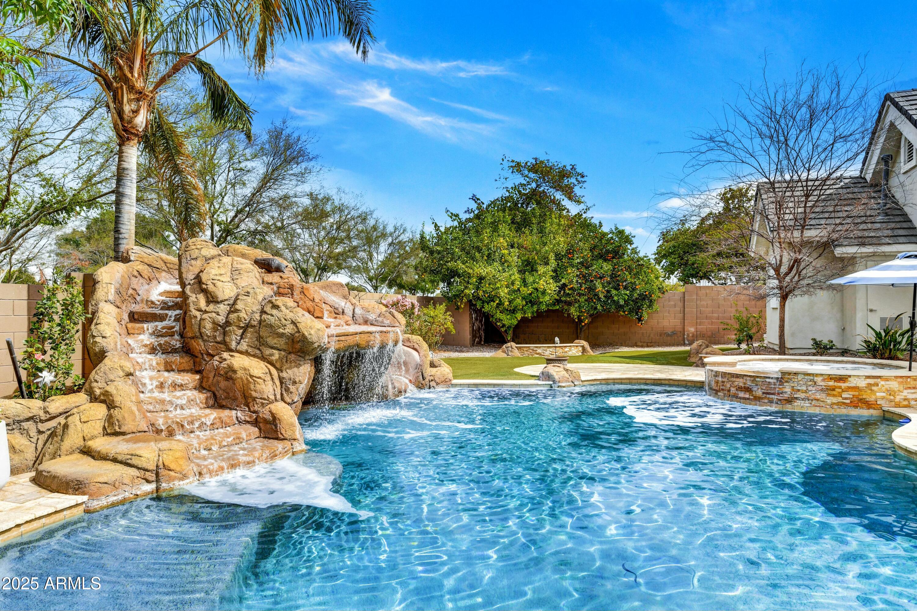 3120 E WATERMAN Court