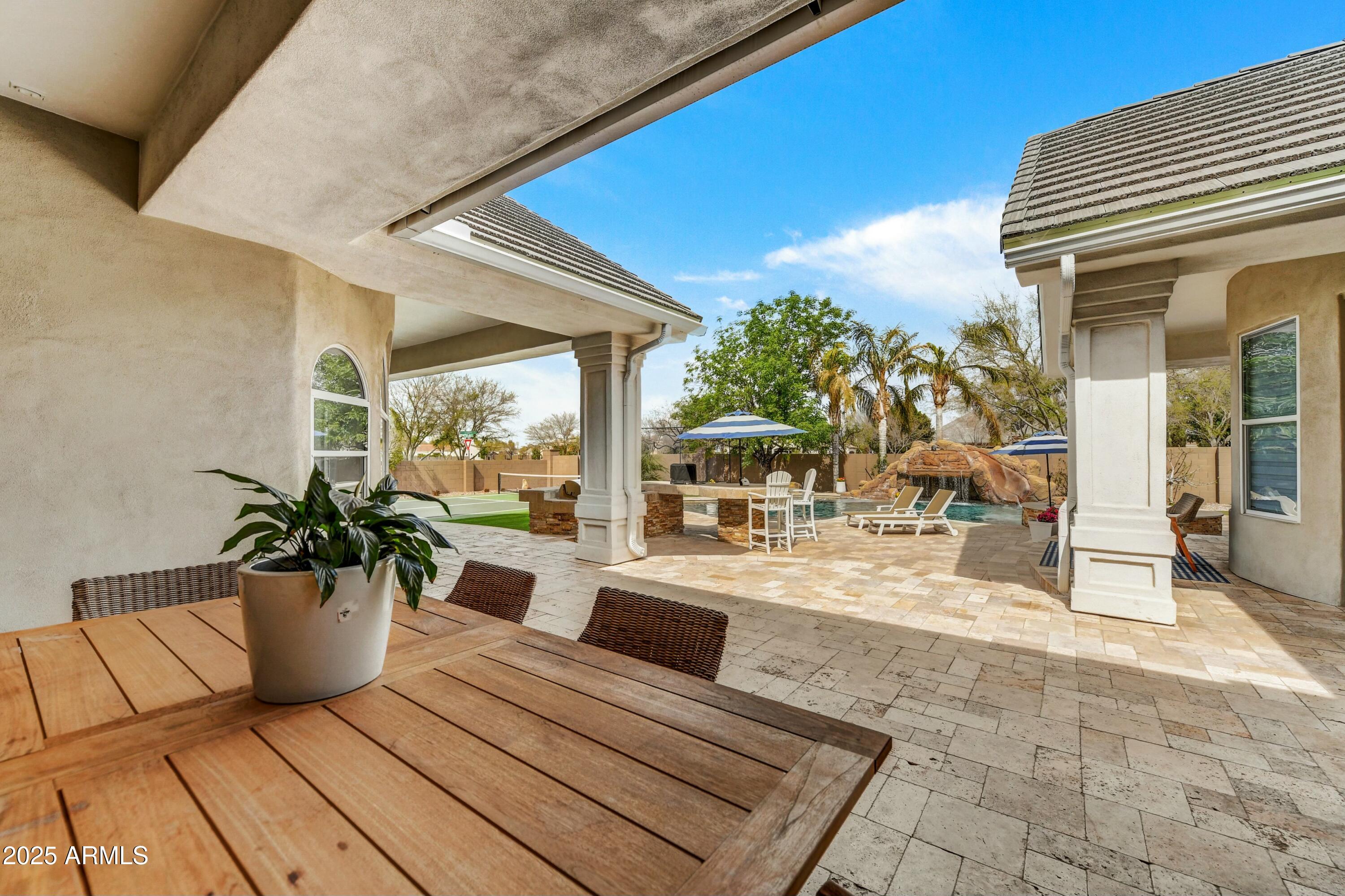 3120 E WATERMAN Court