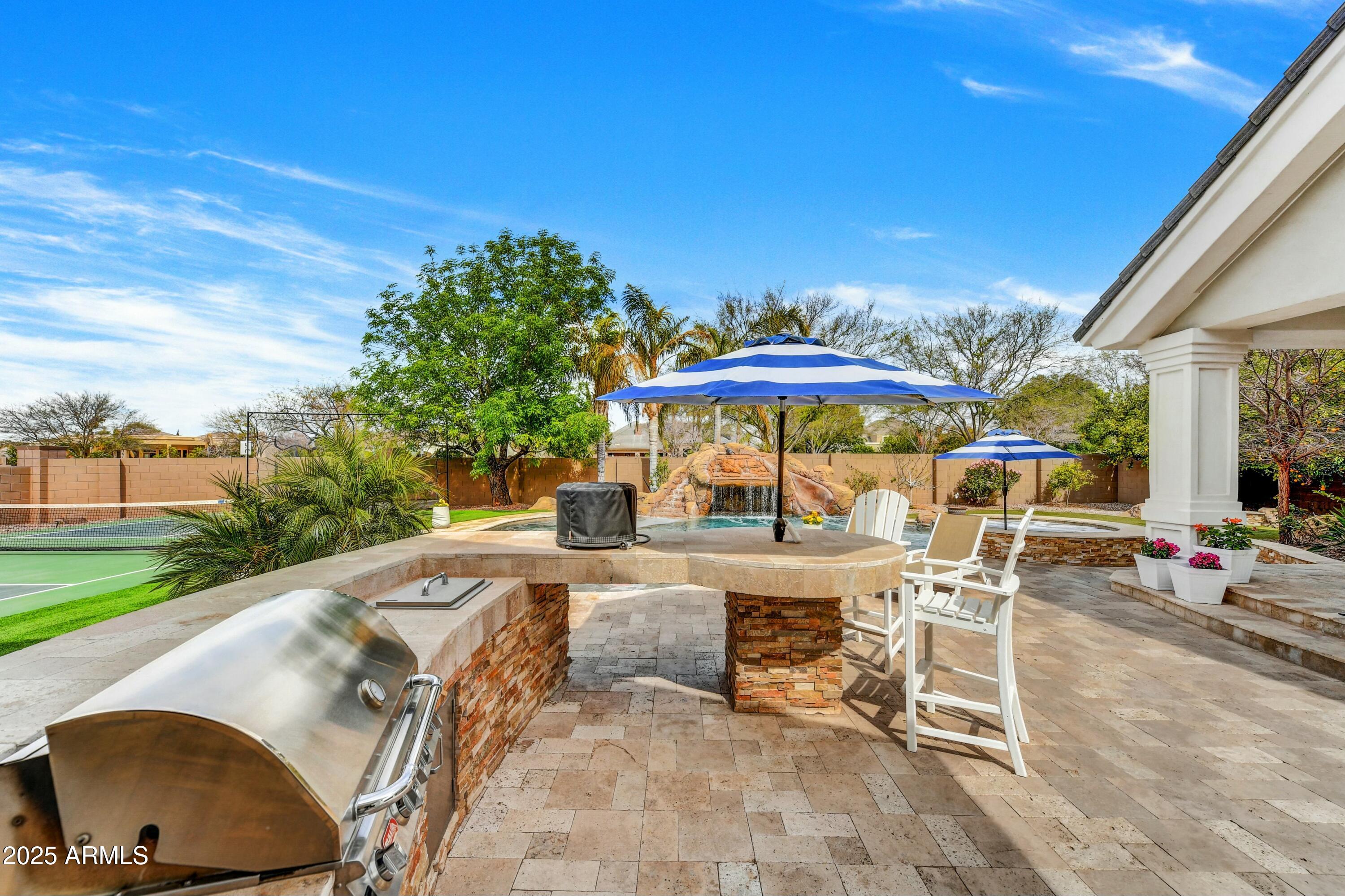 3120 E WATERMAN Court