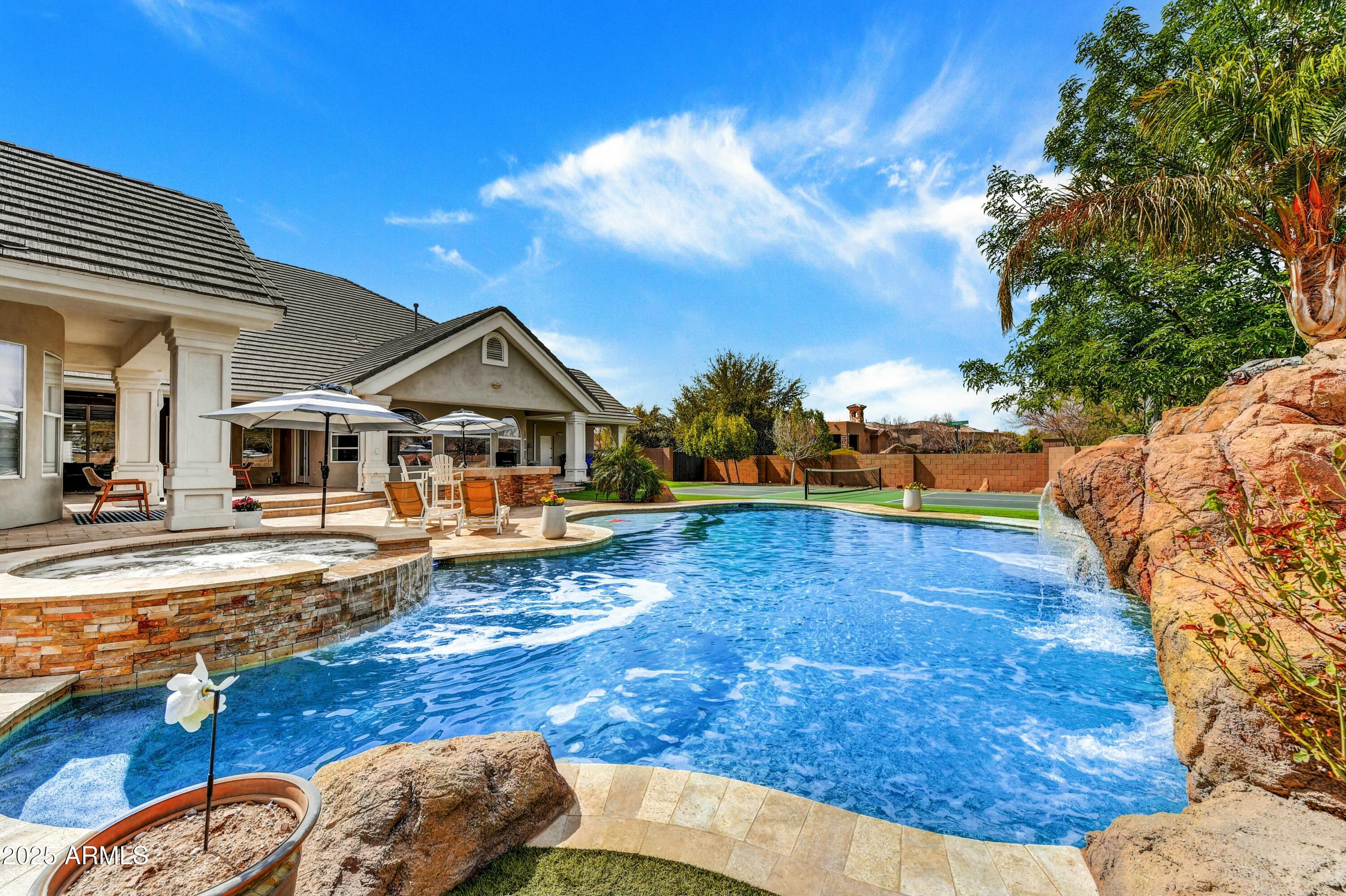 3120 E WATERMAN Court