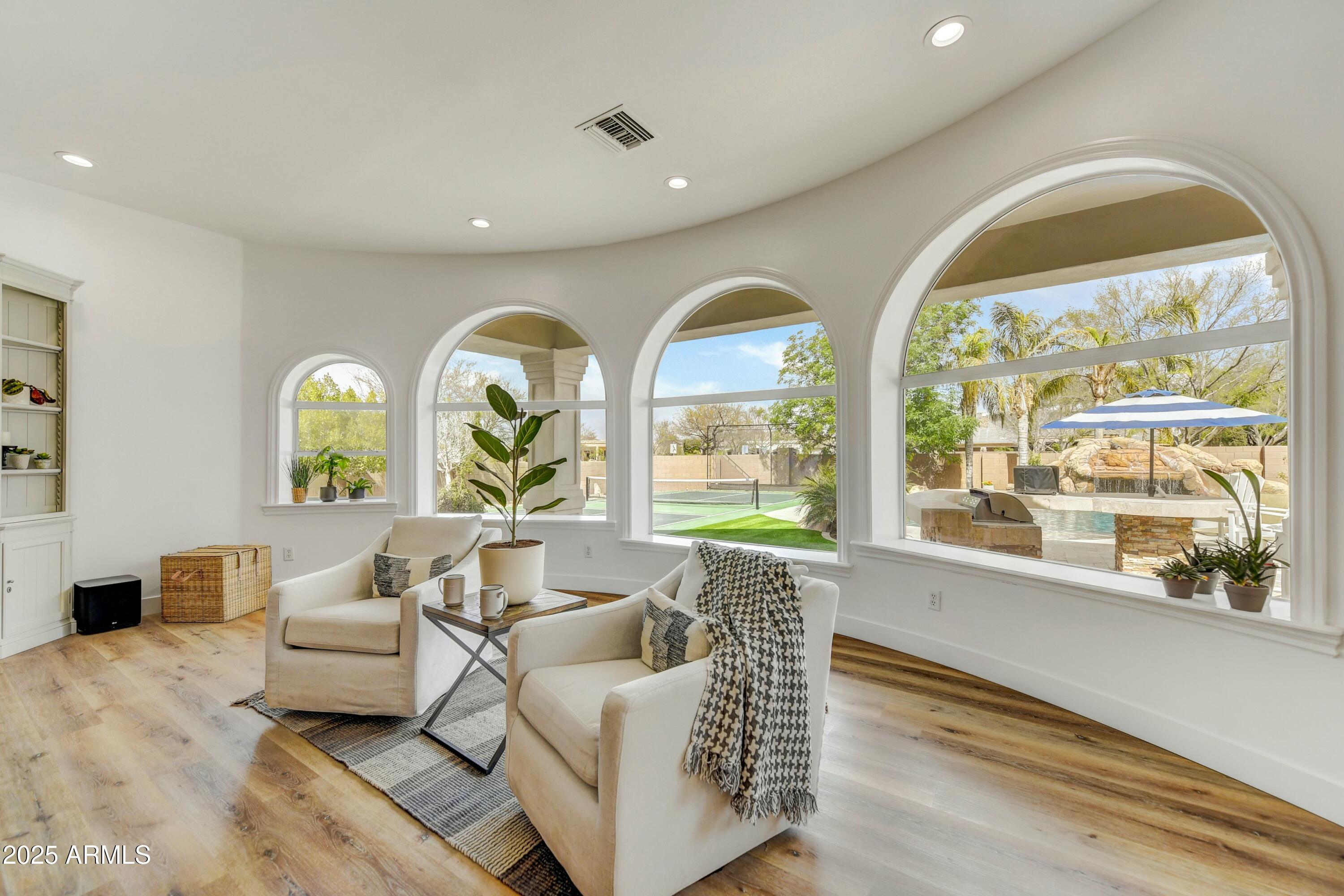 3120 E WATERMAN Court
