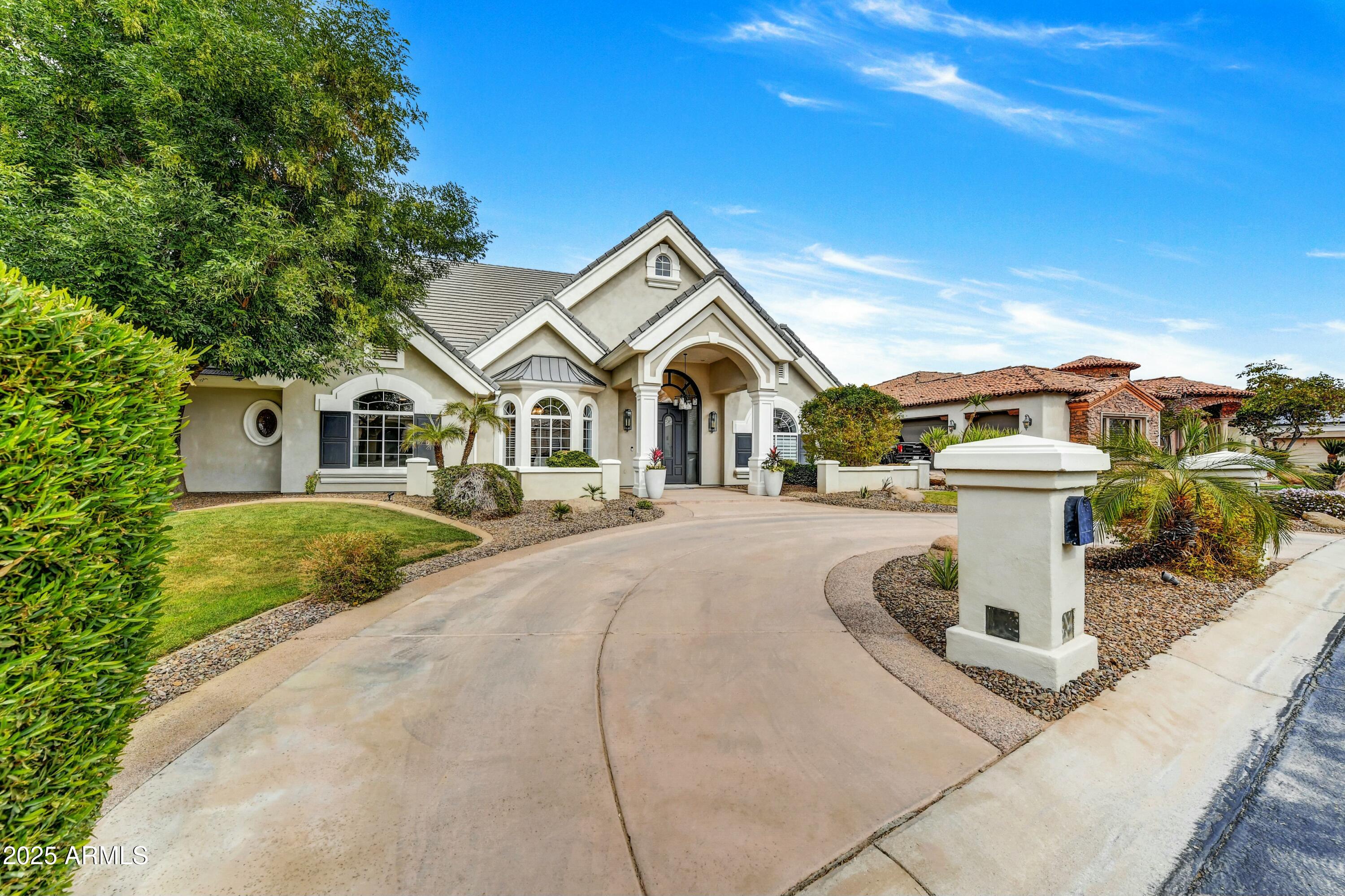 3120 E WATERMAN Court