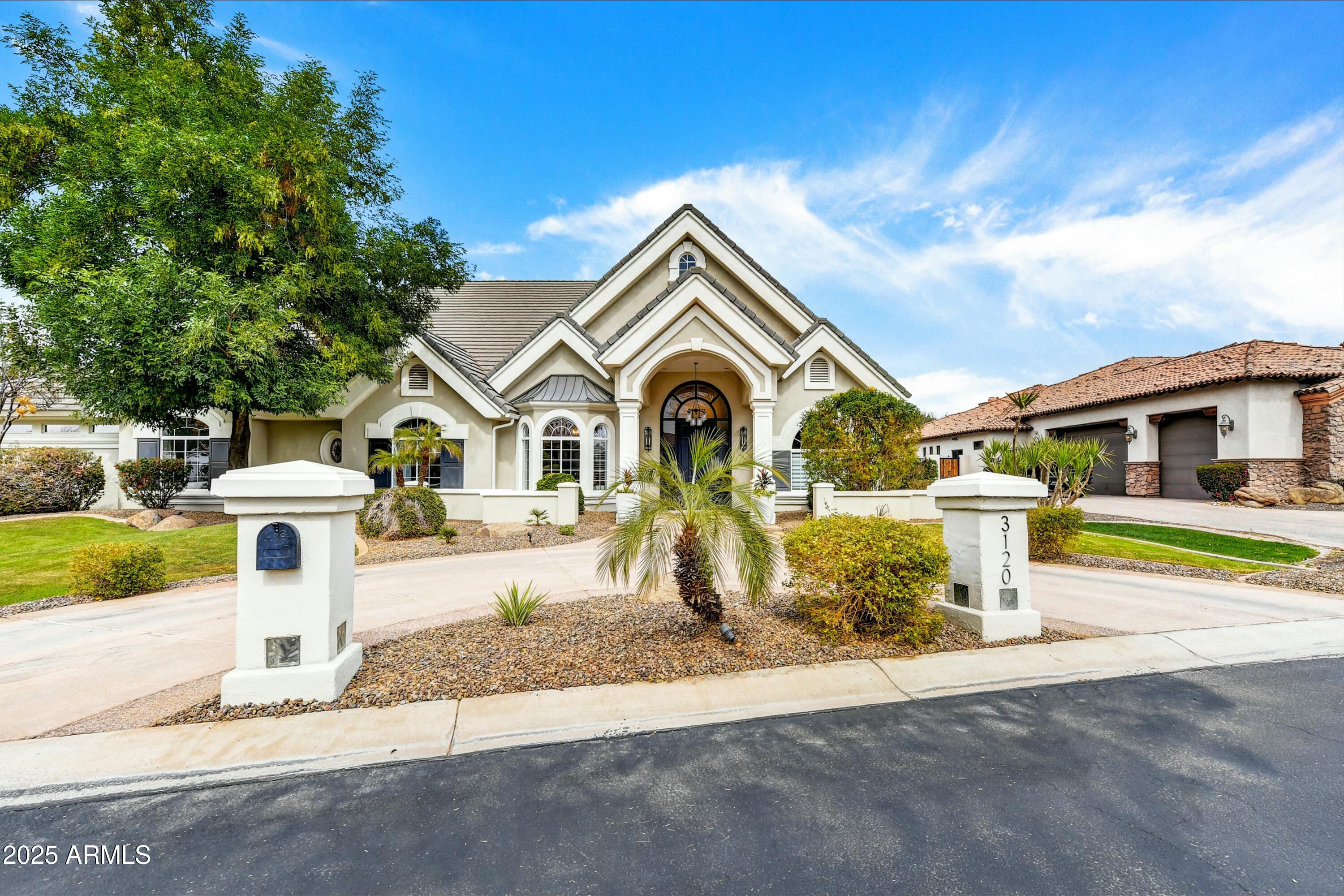 3120 E WATERMAN Court