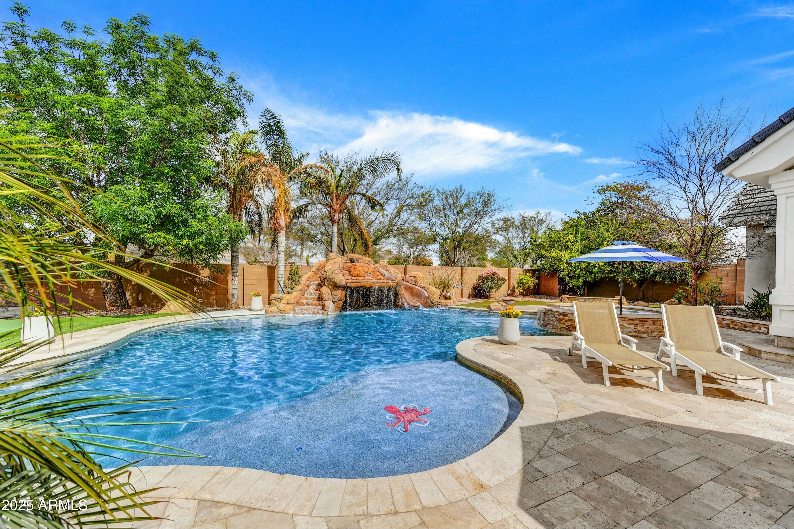3120 E WATERMAN Court