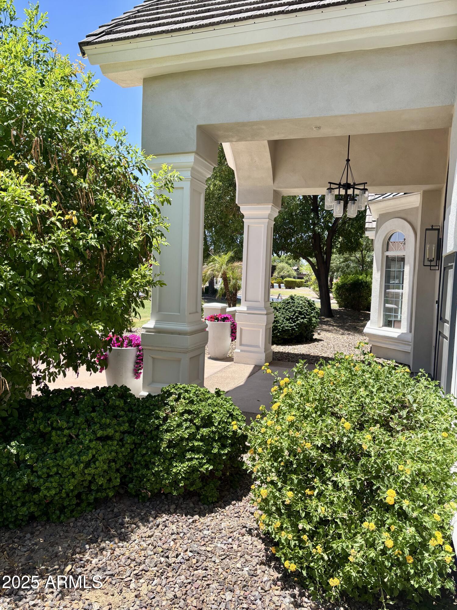 3120 E WATERMAN Court