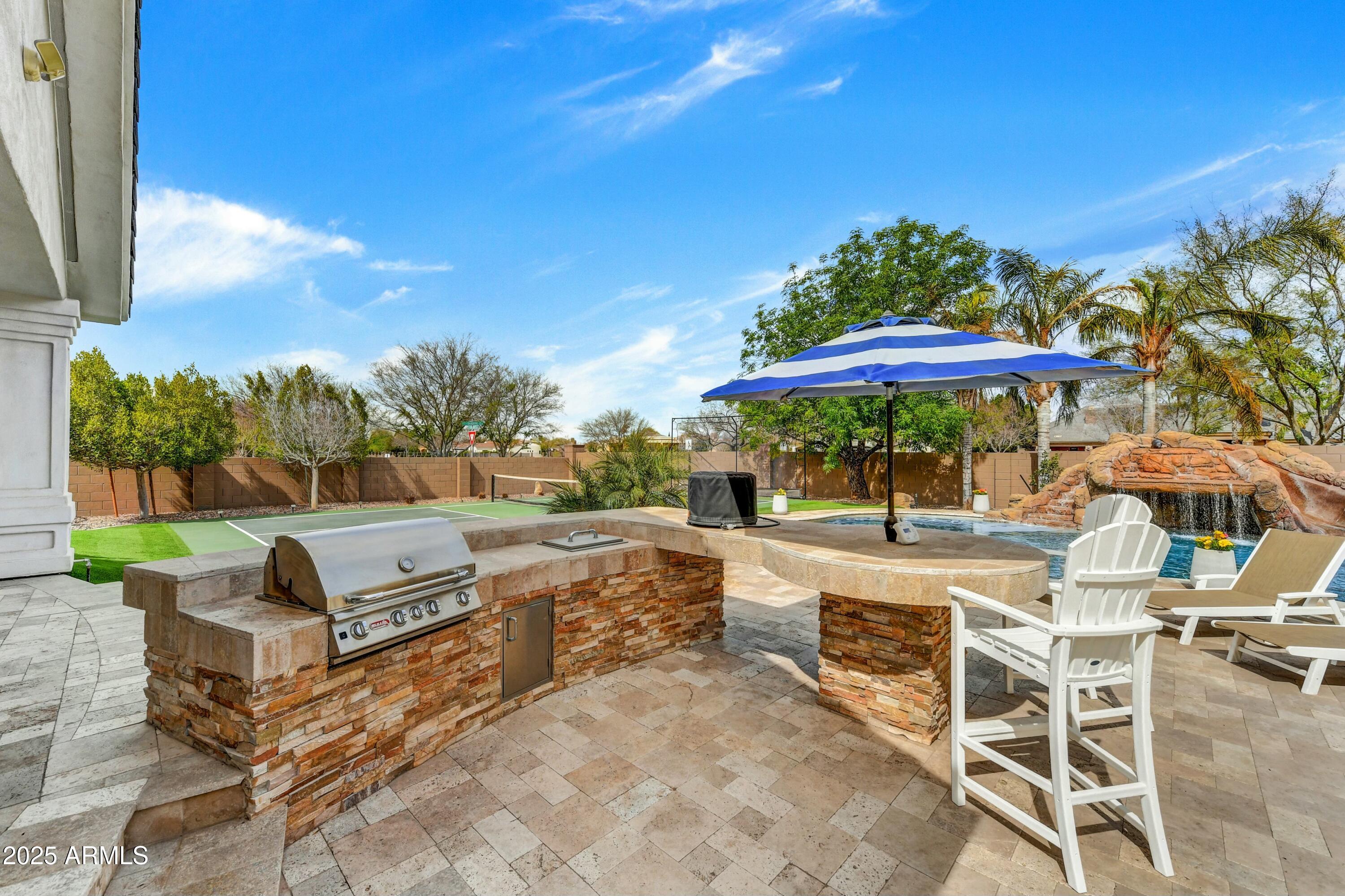 3120 E WATERMAN Court