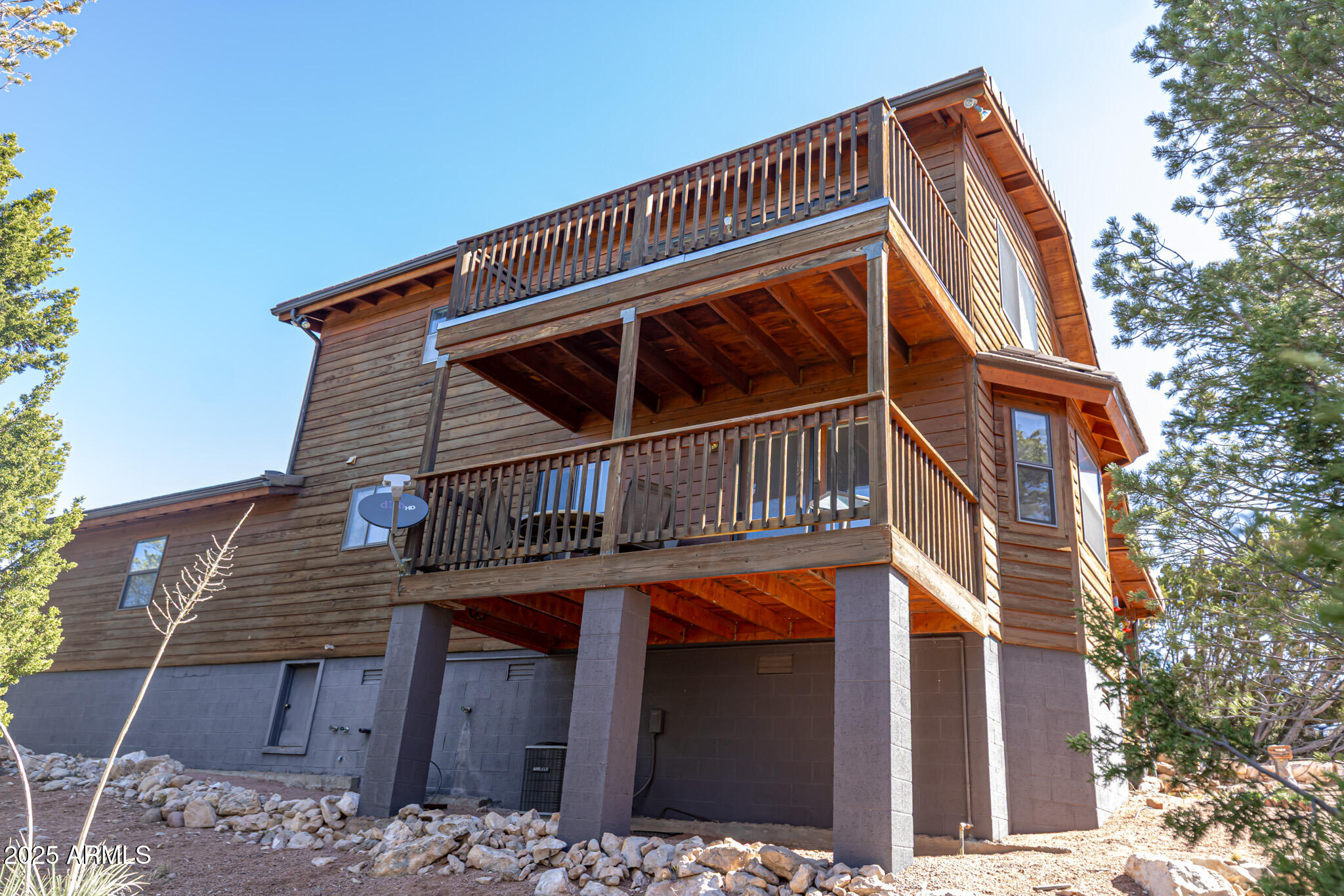 2806 SKYHAWK Drive