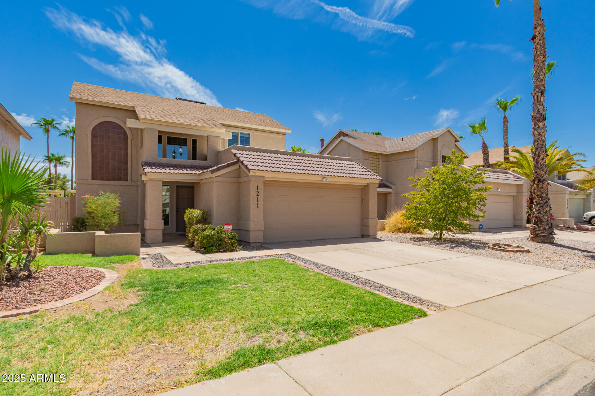 1211 W HIGHLAND Street