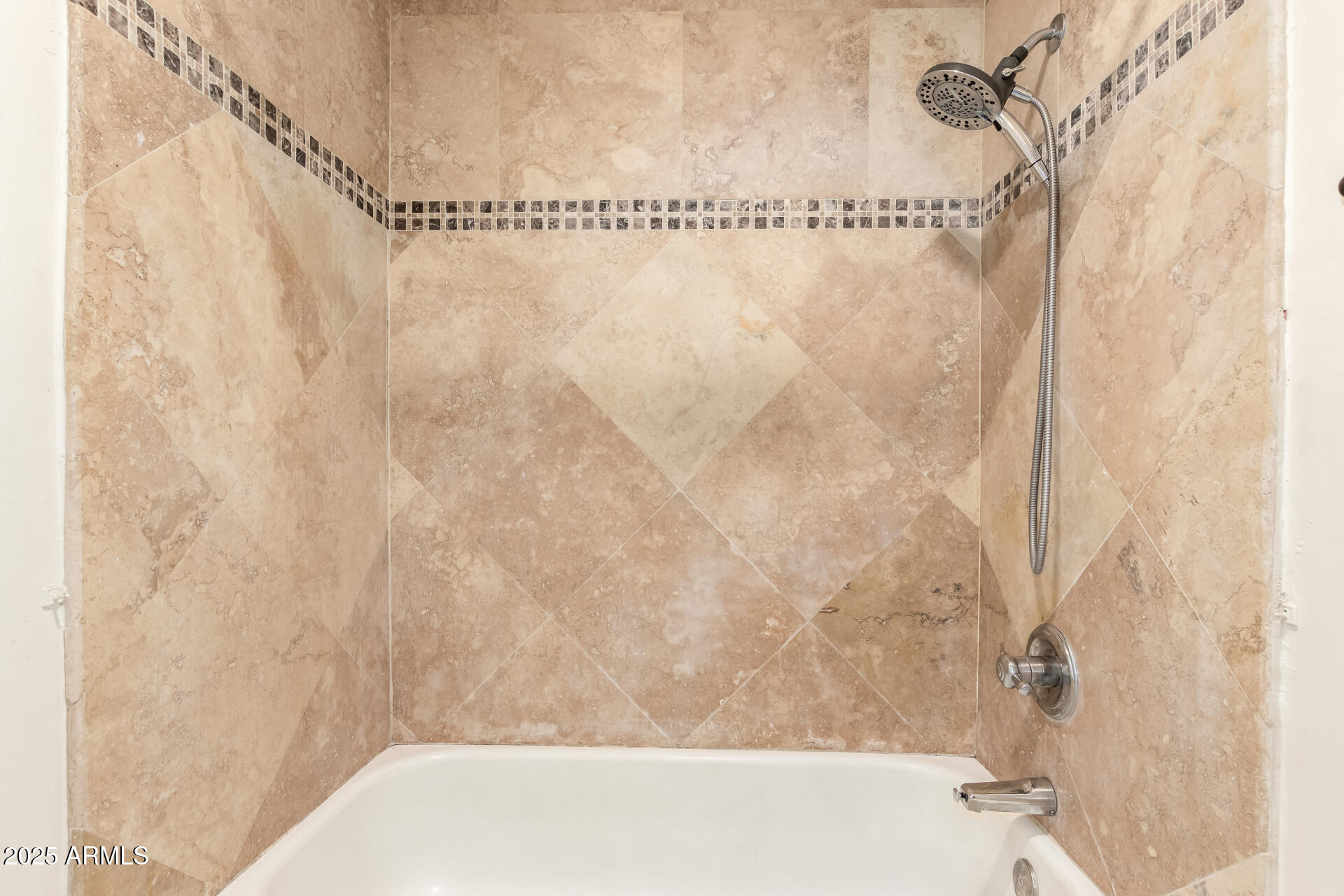 1211 W HIGHLAND Street