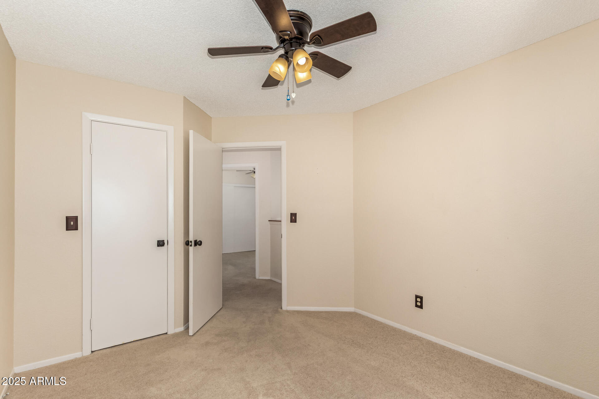 1211 W HIGHLAND Street