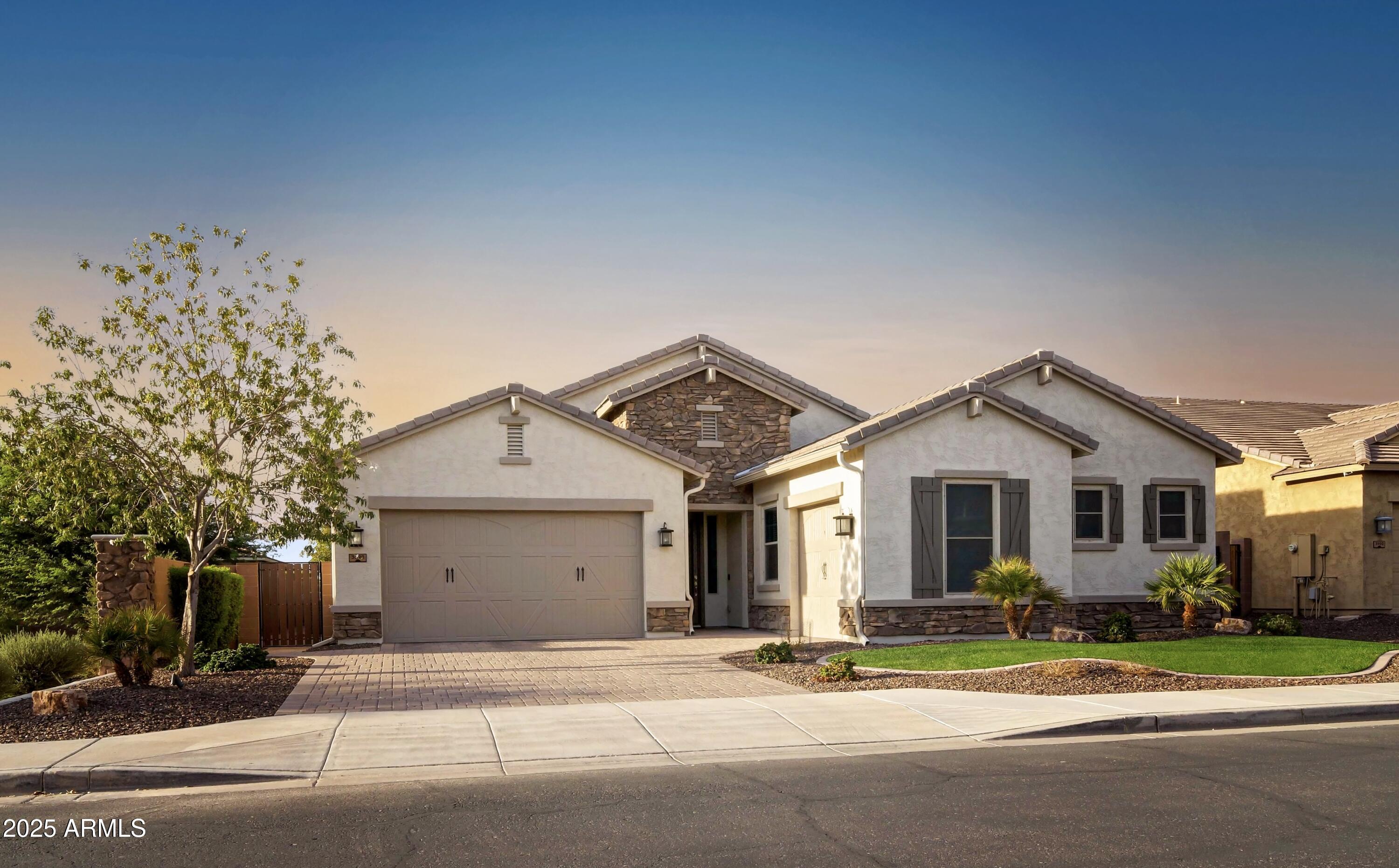 3890 E Mia Lane