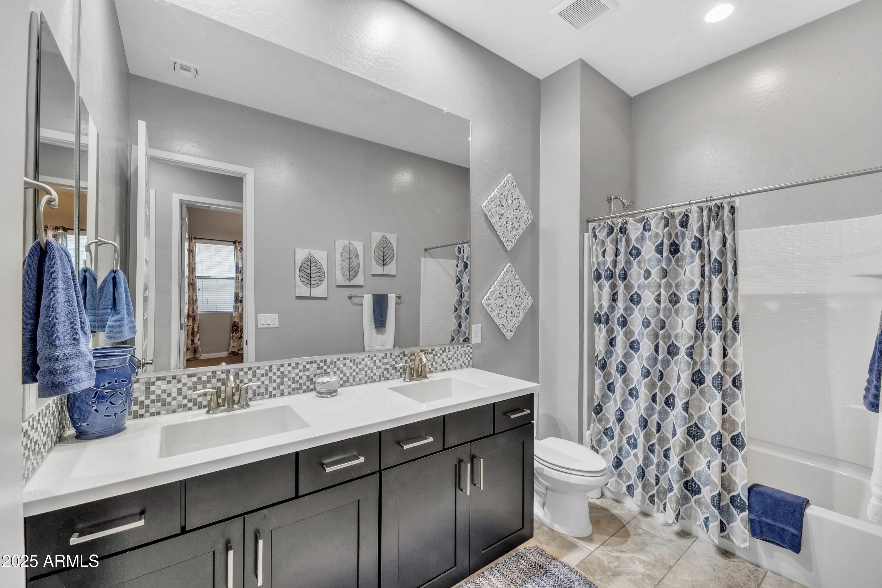 3890 E Mia Lane