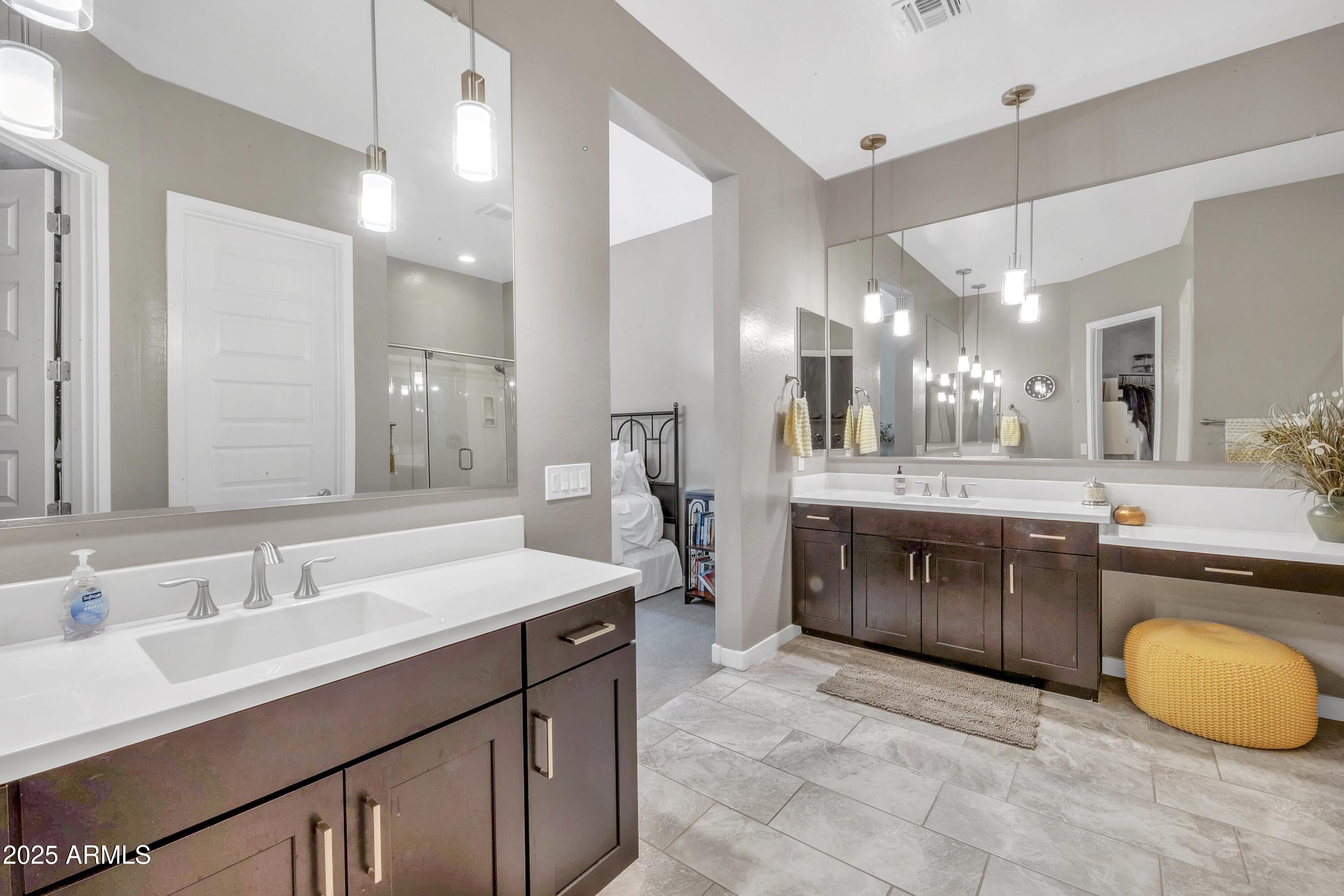 3890 E Mia Lane
