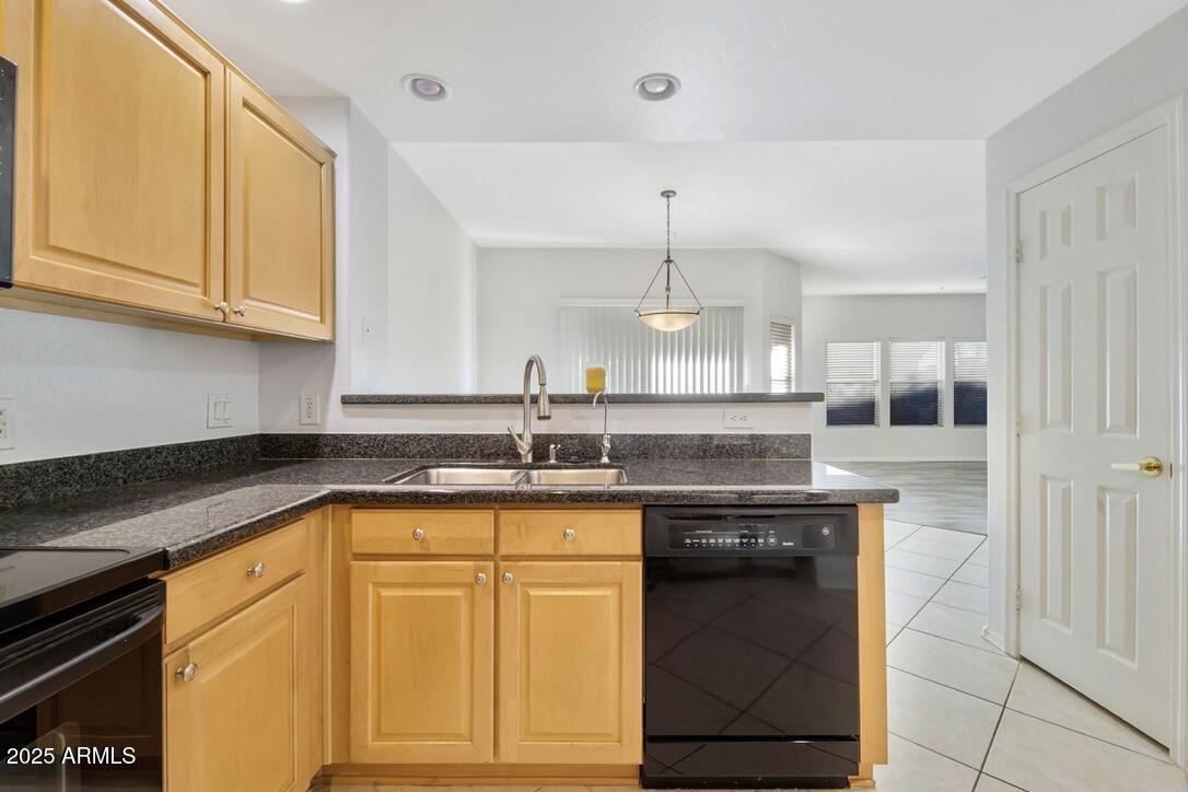 19700 N 76th Street, 2072