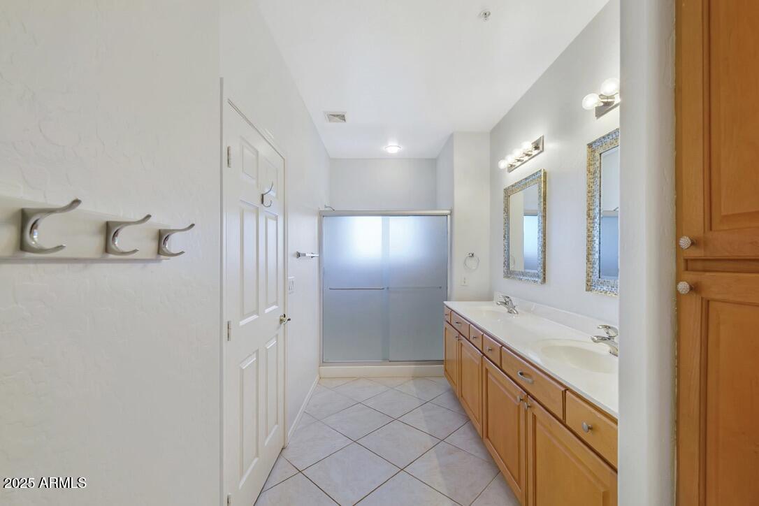 19700 N 76th Street, 2072