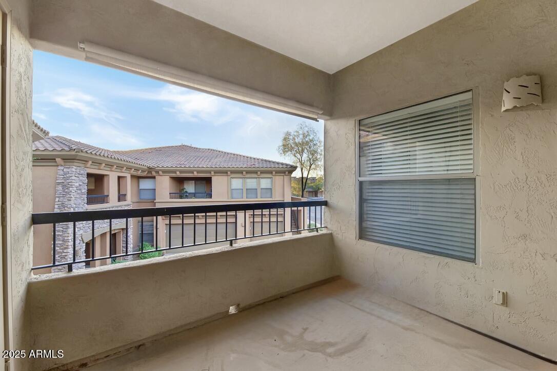 19700 N 76th Street, 2072