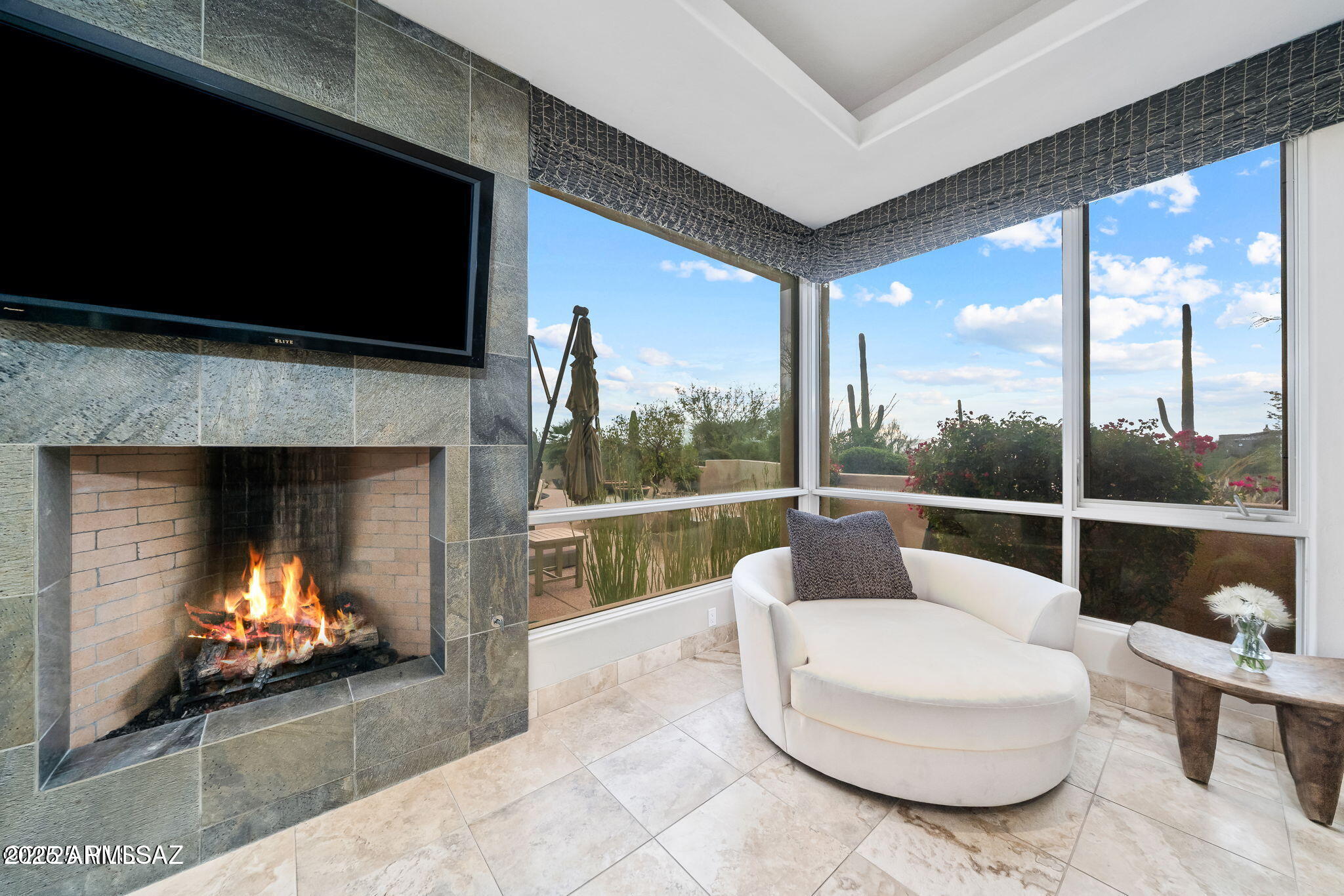 1583 E SANCTUARY COVE Way