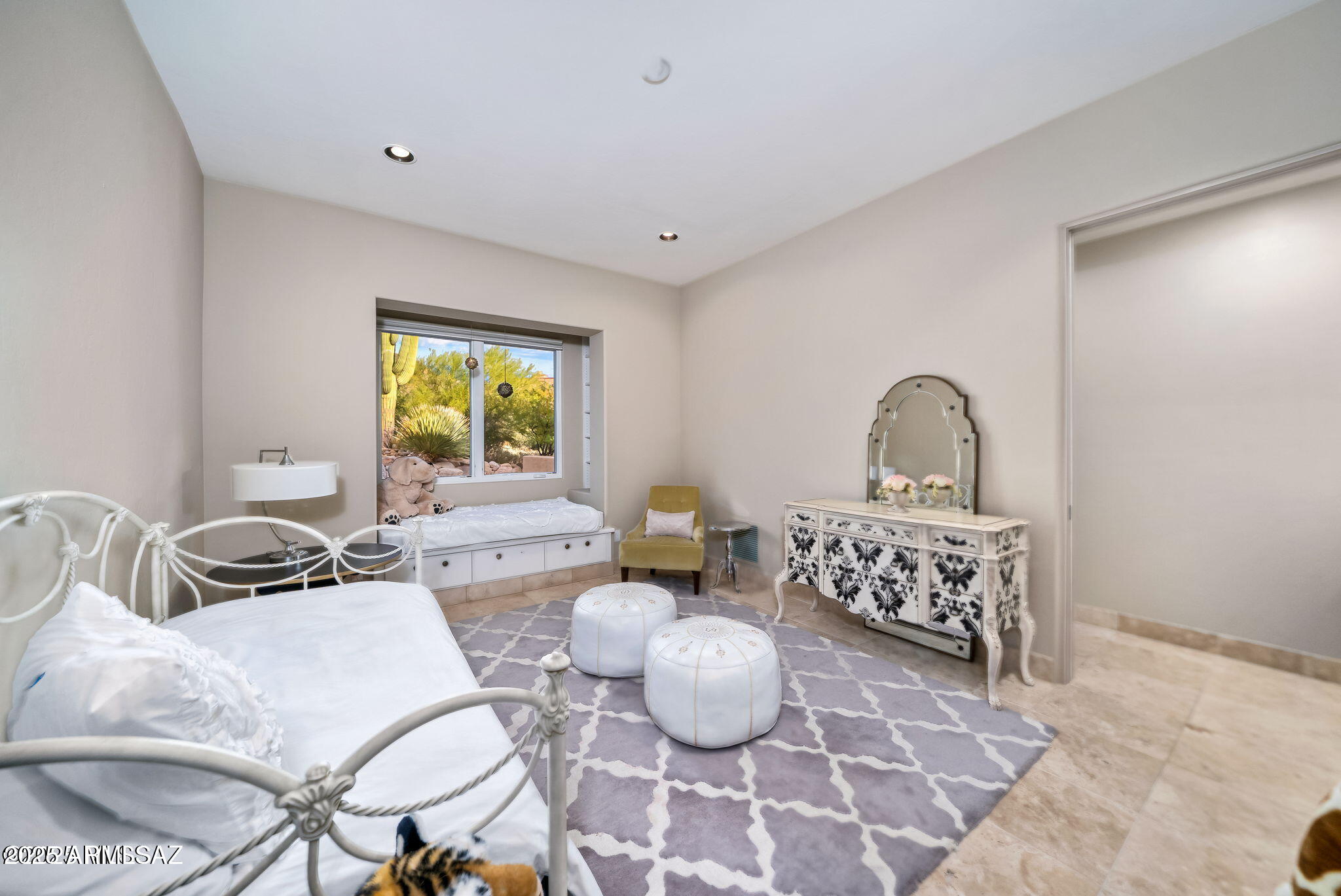 1583 E SANCTUARY COVE Way