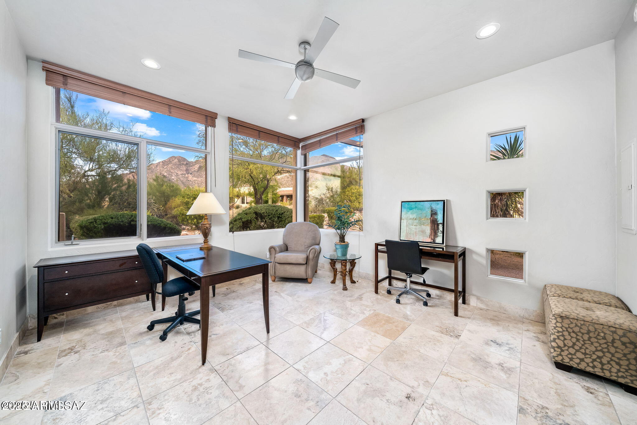 1583 E SANCTUARY COVE Way