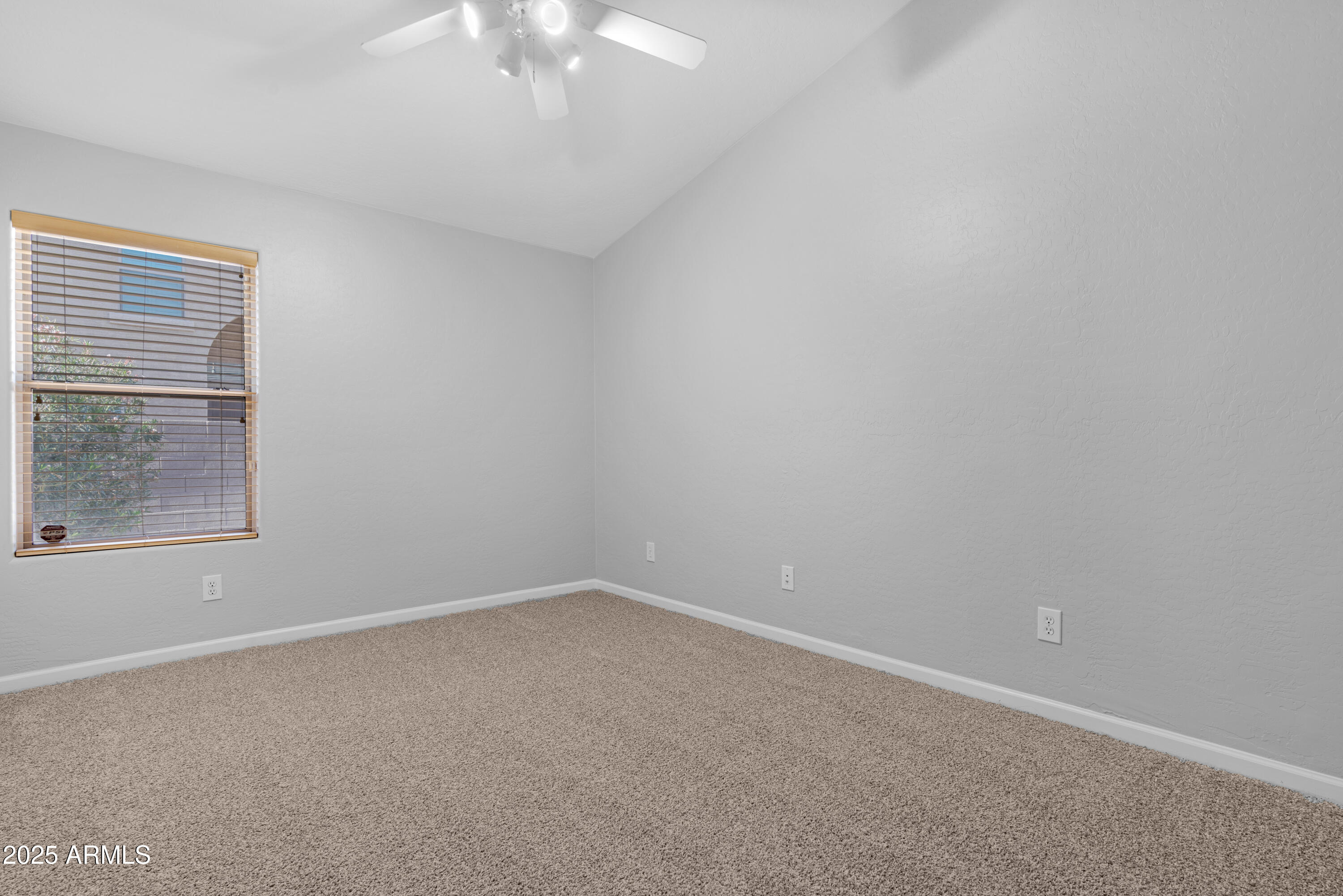 133 E CANYON CREEK Drive