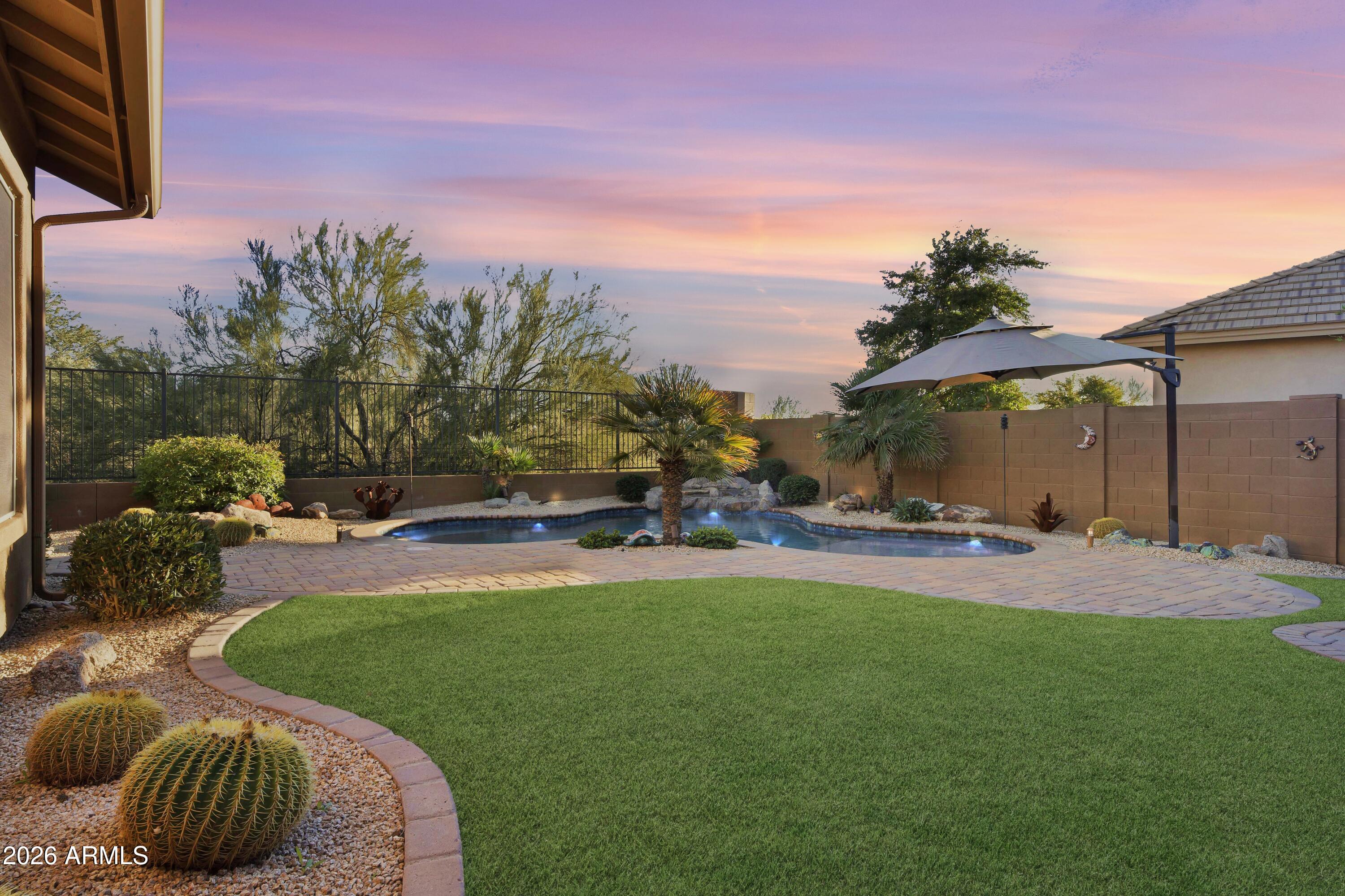 5807 E Sierra Sunset Trail