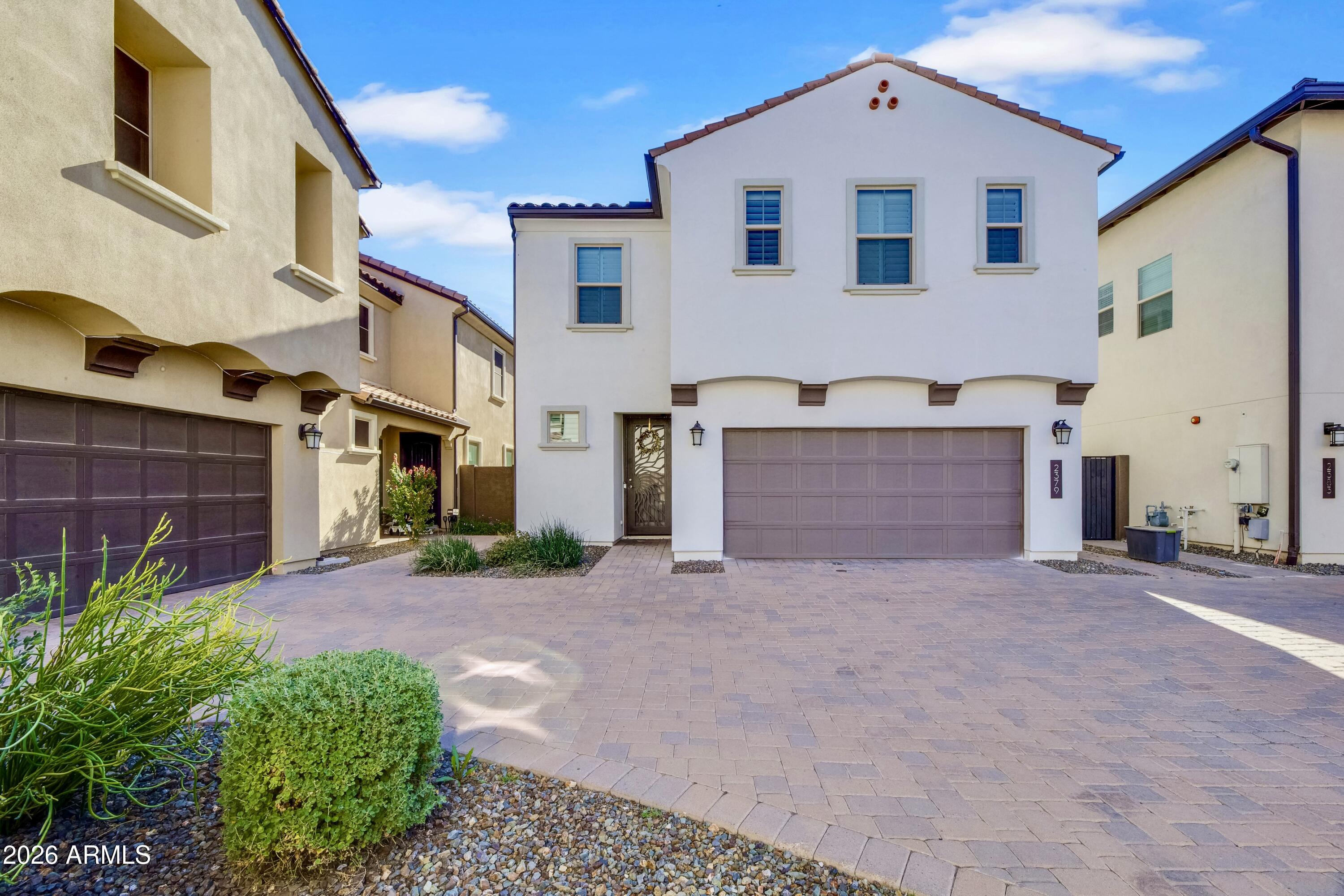 2379 W Whisper Rock Trail