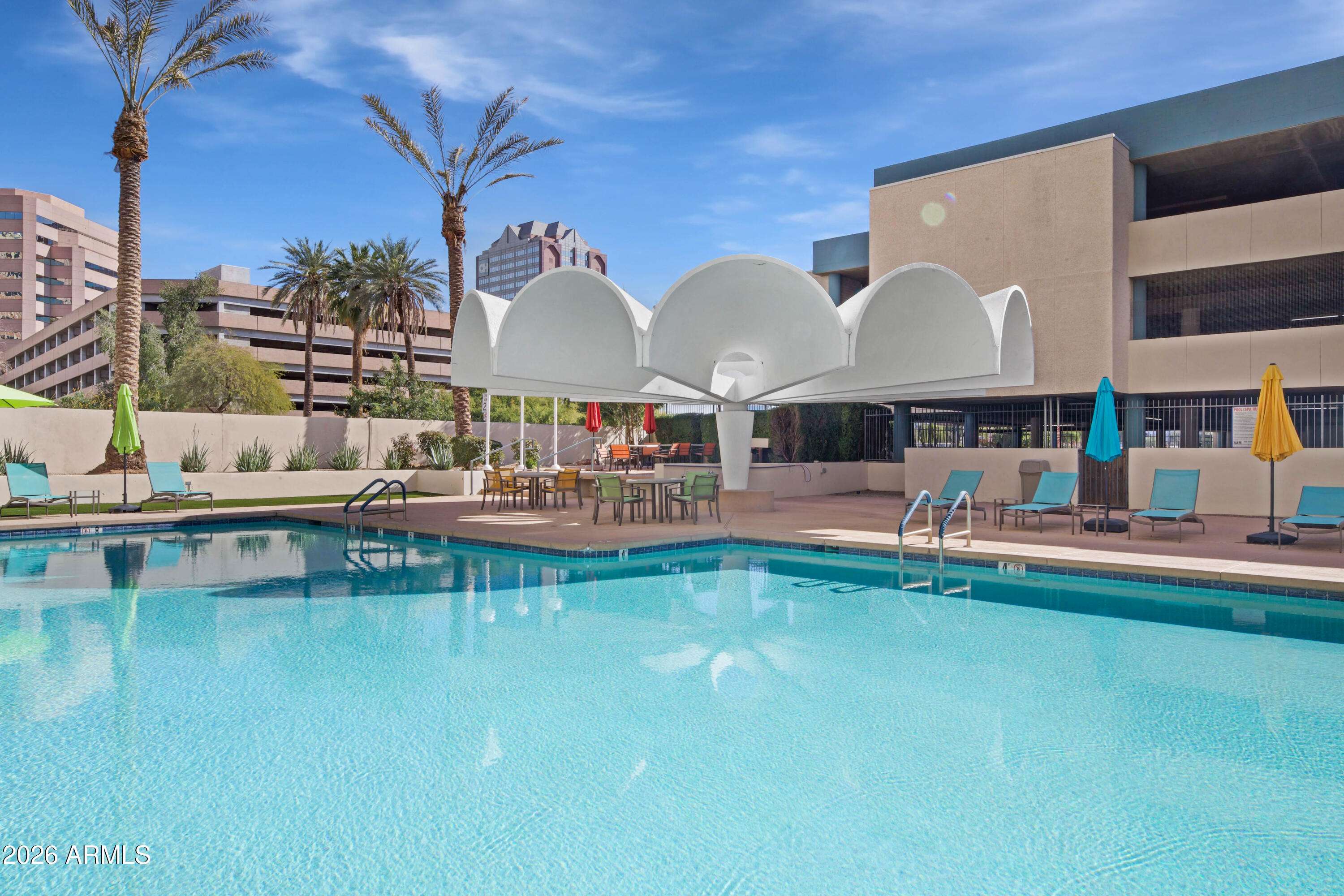 207 W Clarendon Avenue A12