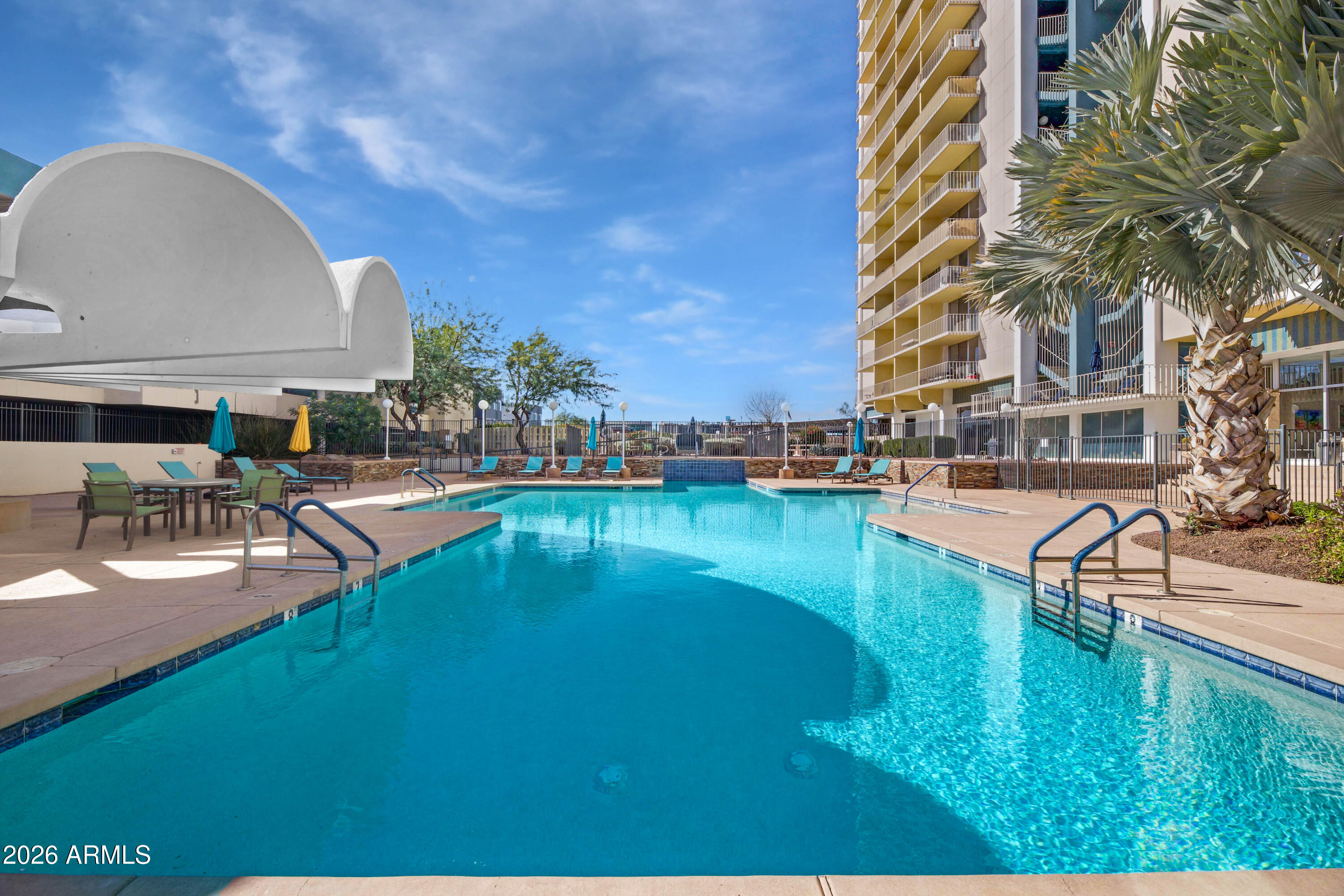 207 W Clarendon Avenue A12