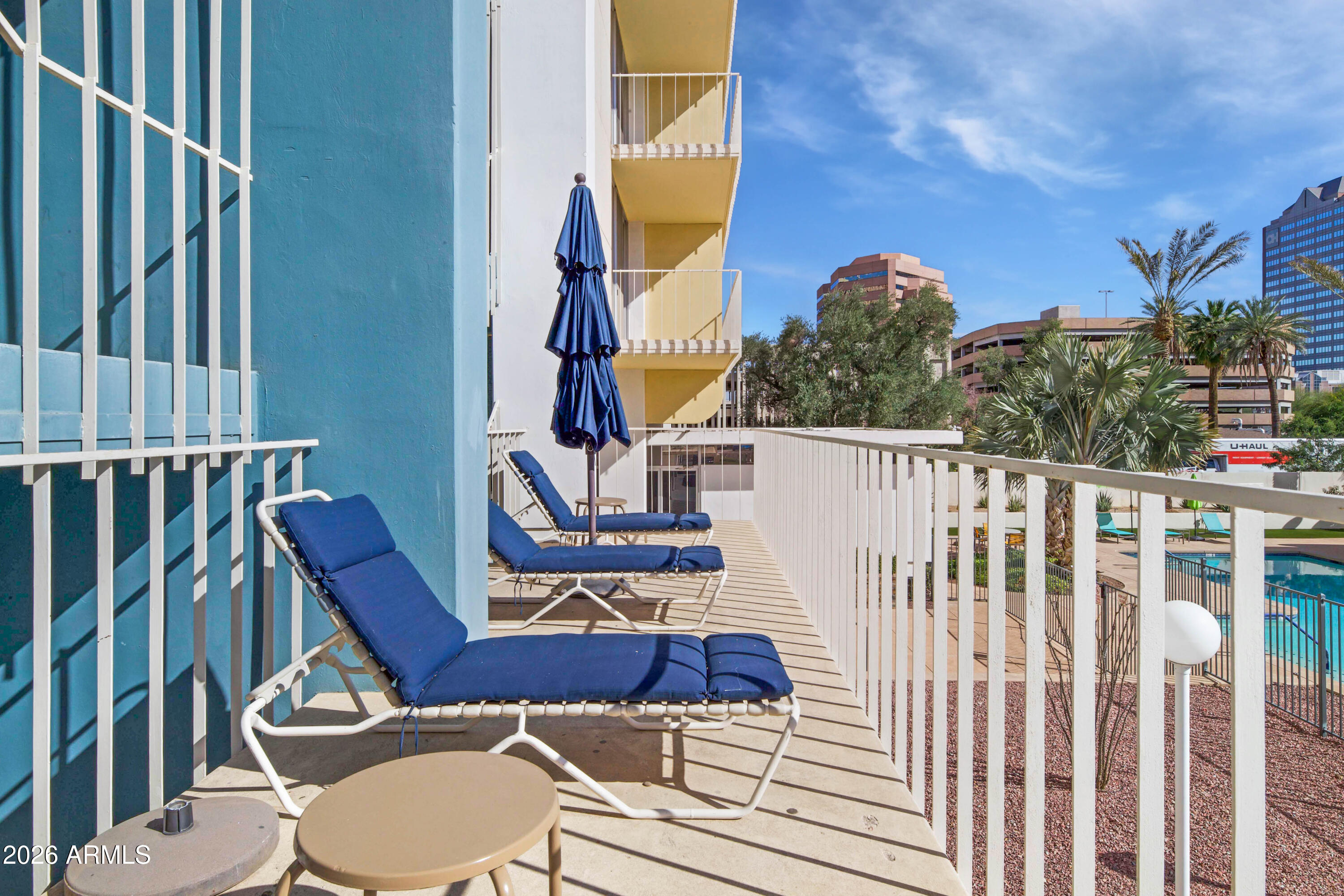 207 W Clarendon Avenue A12