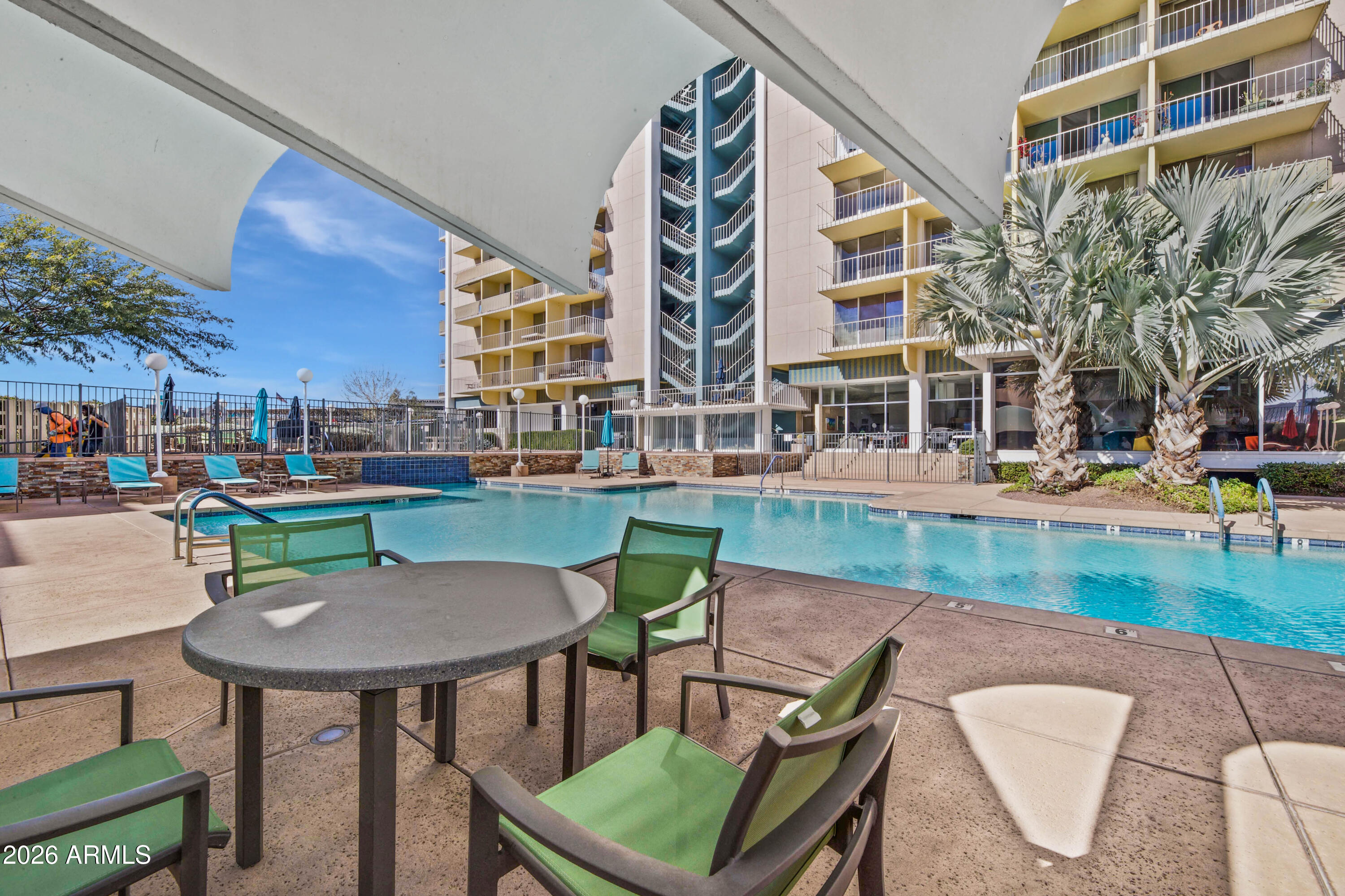 207 W Clarendon Avenue A12