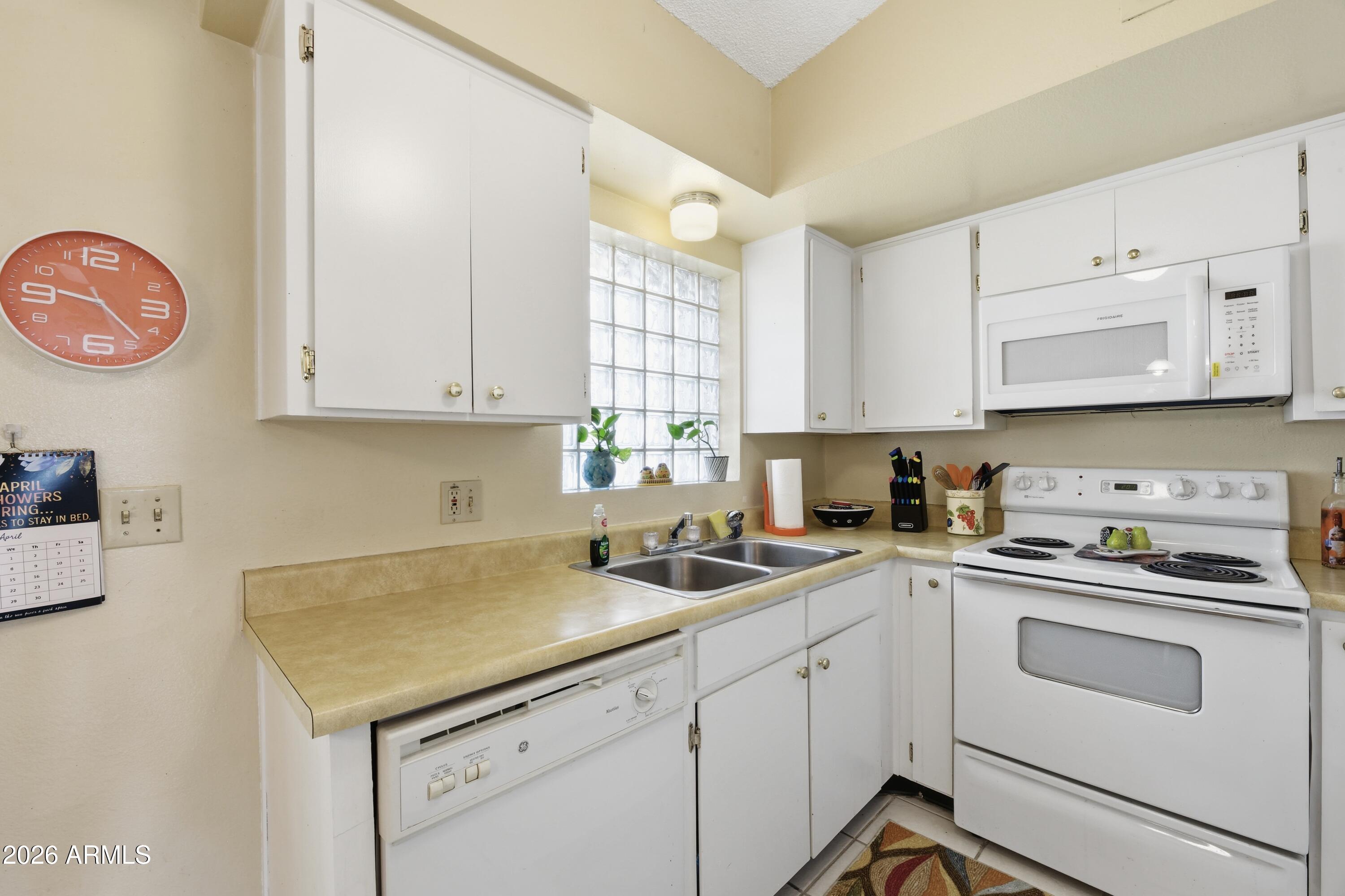 641 S Power Road 366