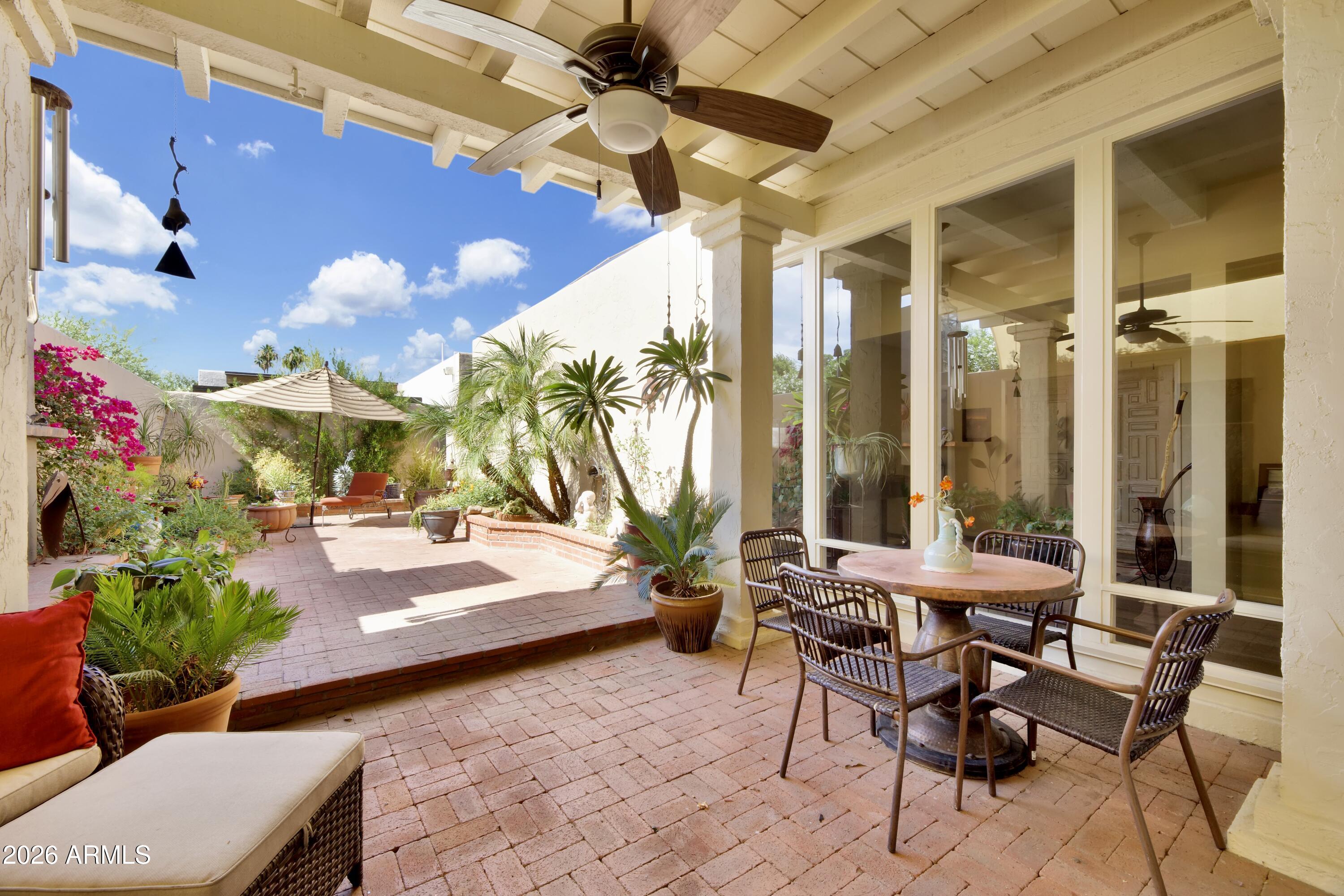 5332 N Questa Tierra Drive