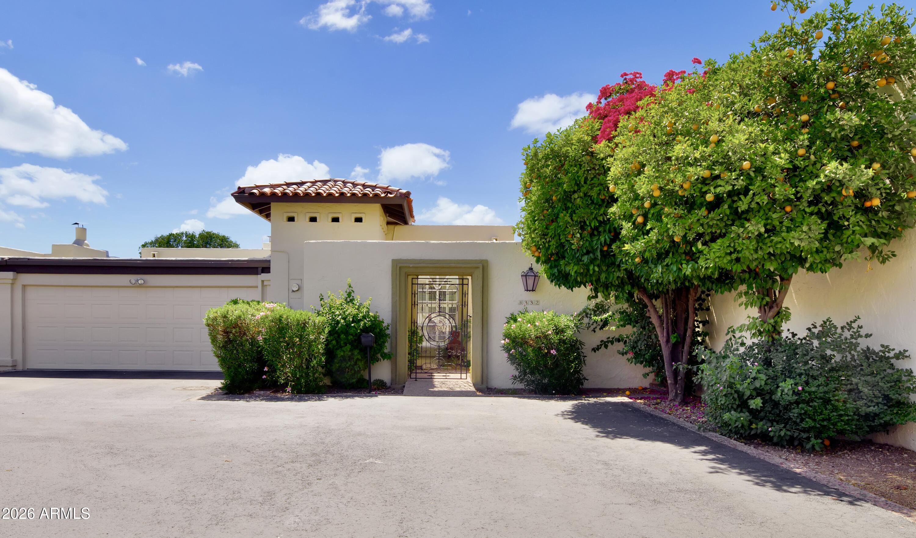 5332 N Questa Tierra Drive