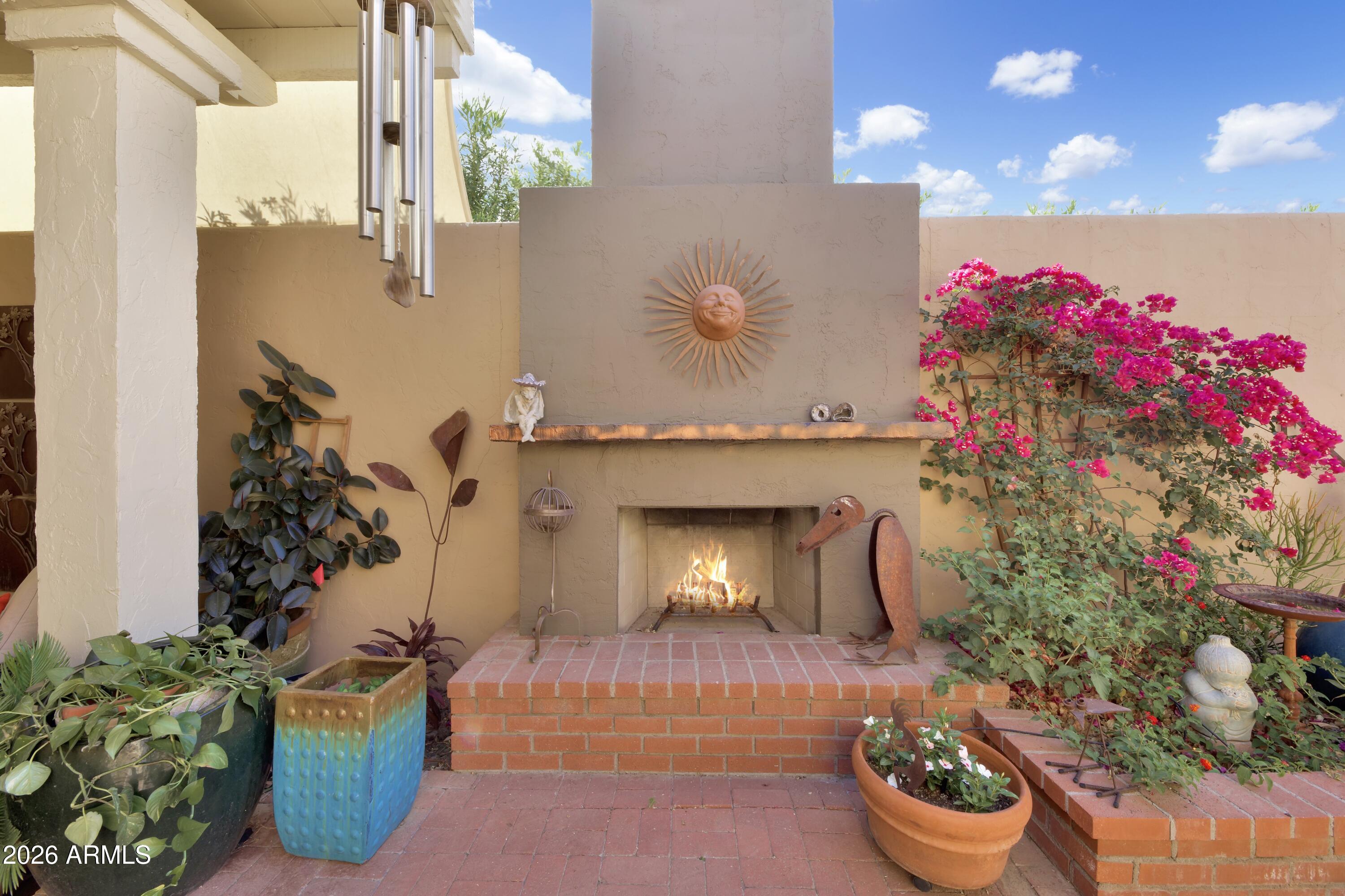 5332 N Questa Tierra Drive